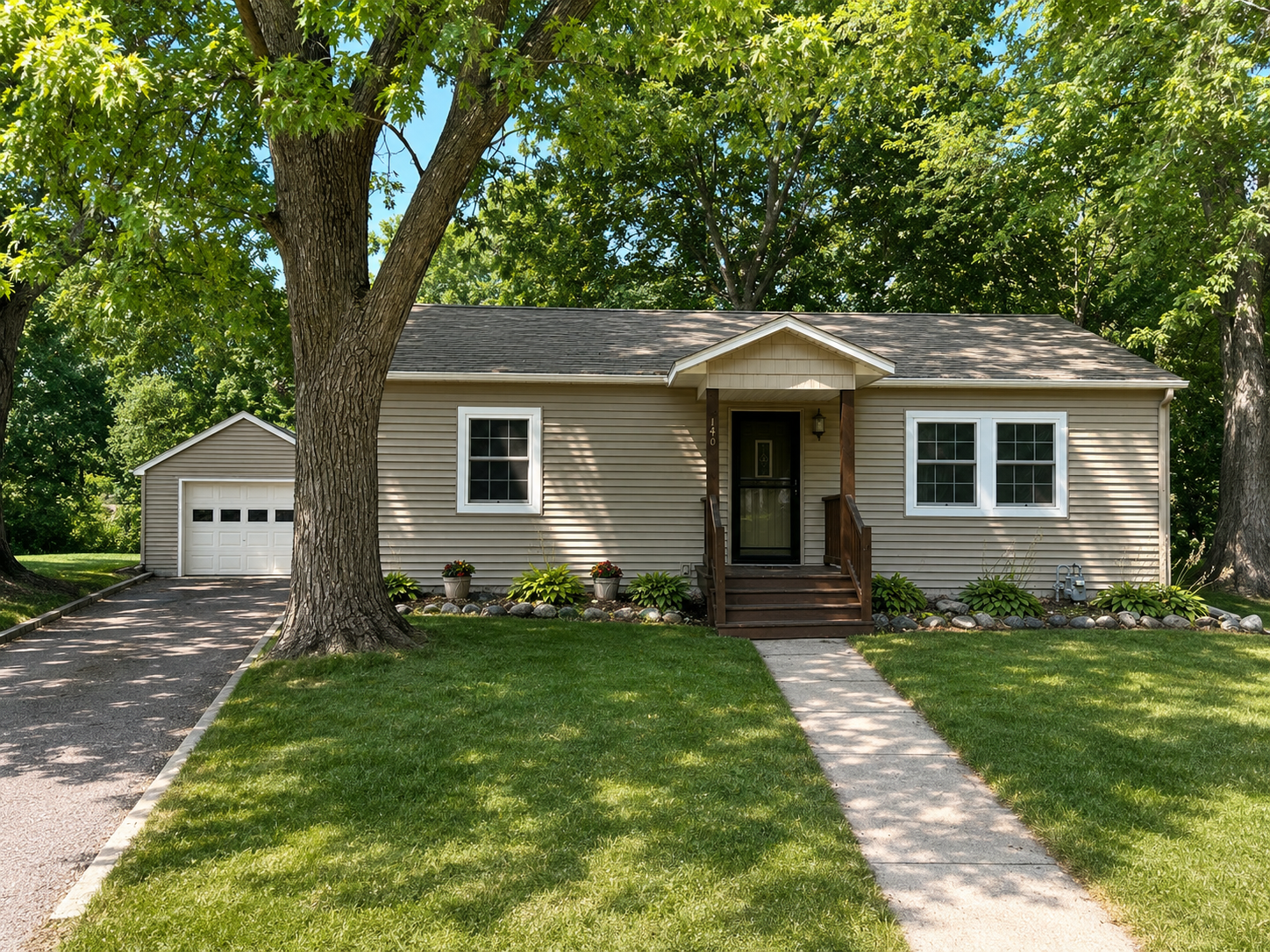 140 Lewis Avenue E Property Photo 1
