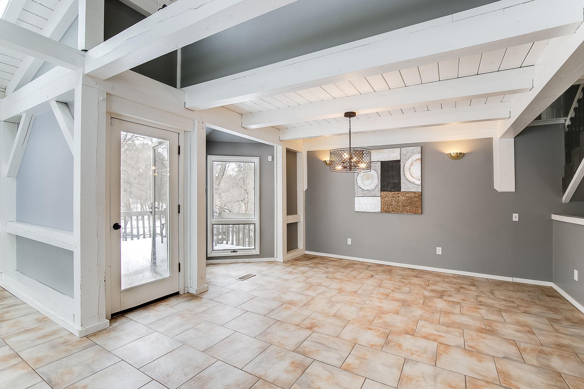 2730 Orchard Lane Property Photo 4