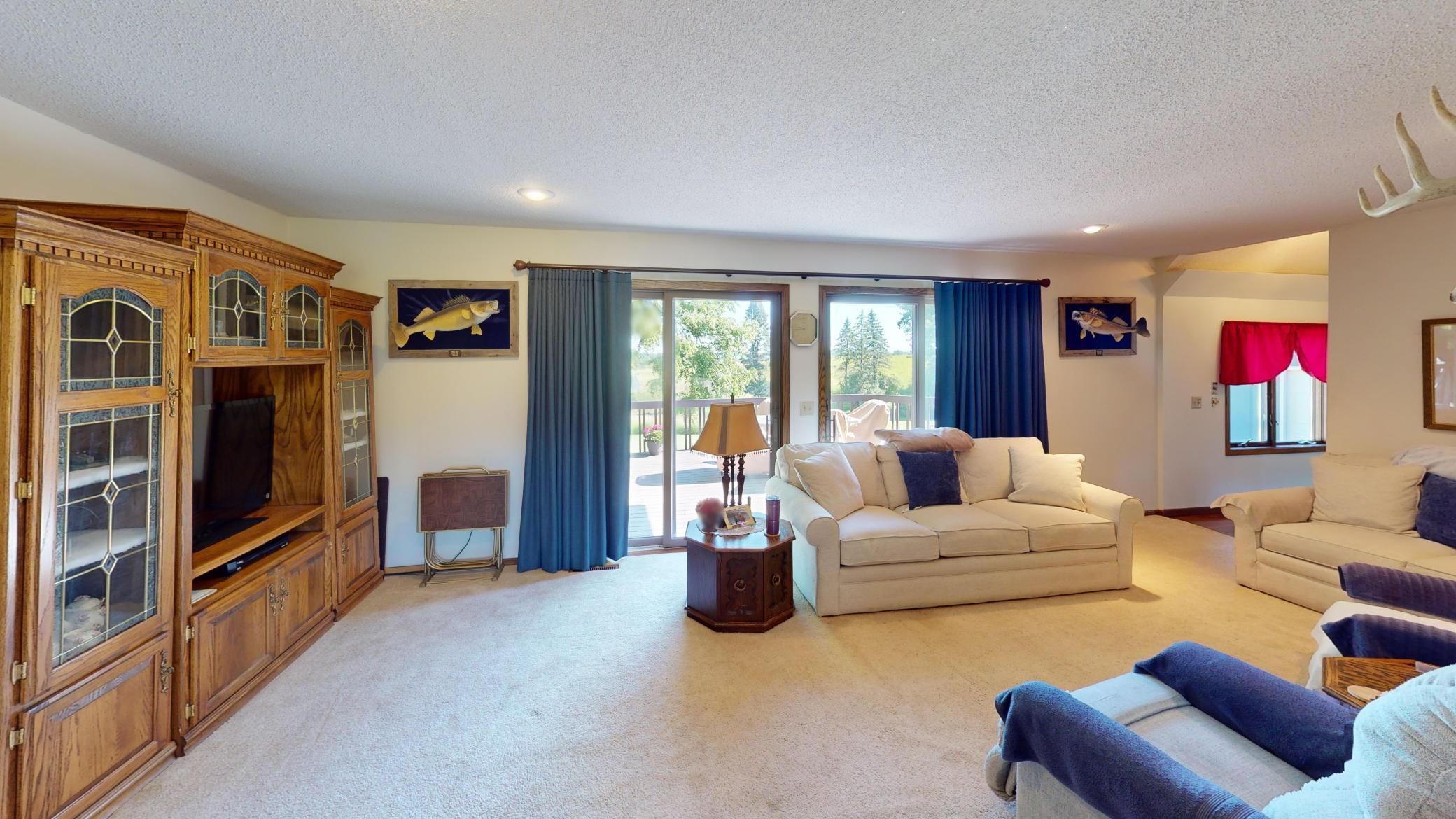 12103 755th Avenue Property Photo 4