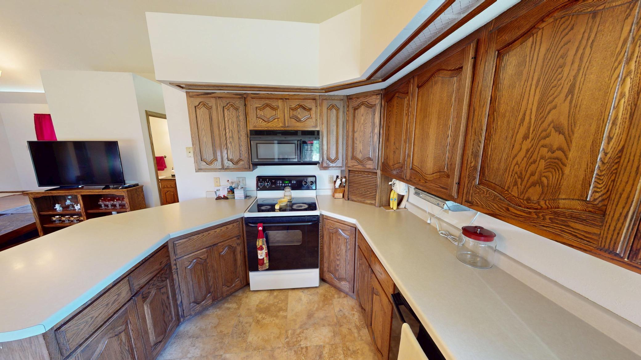 12103 755th Avenue Property Photo 9