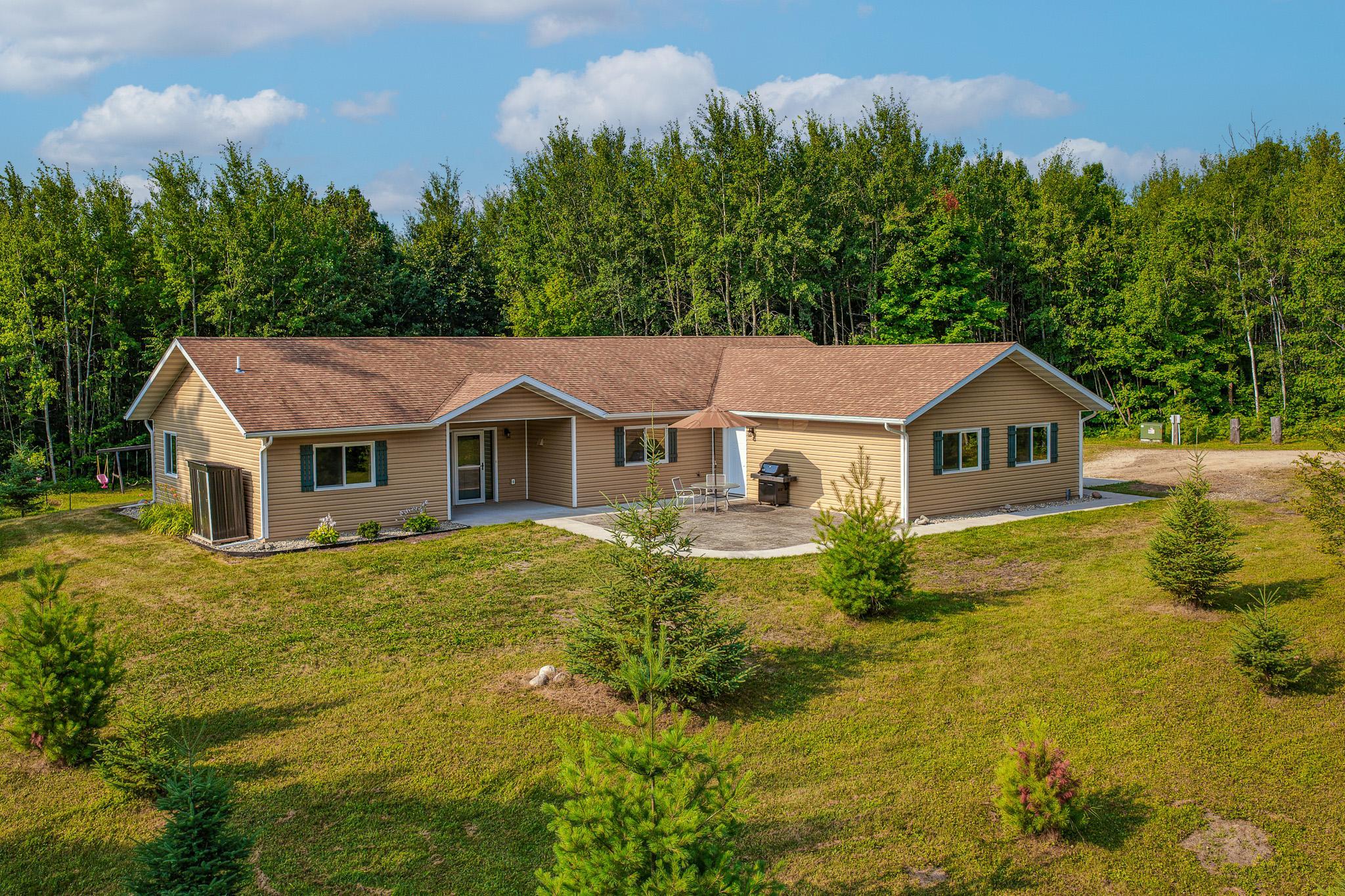22275 Walkerbrook Drive Property Photo 2
