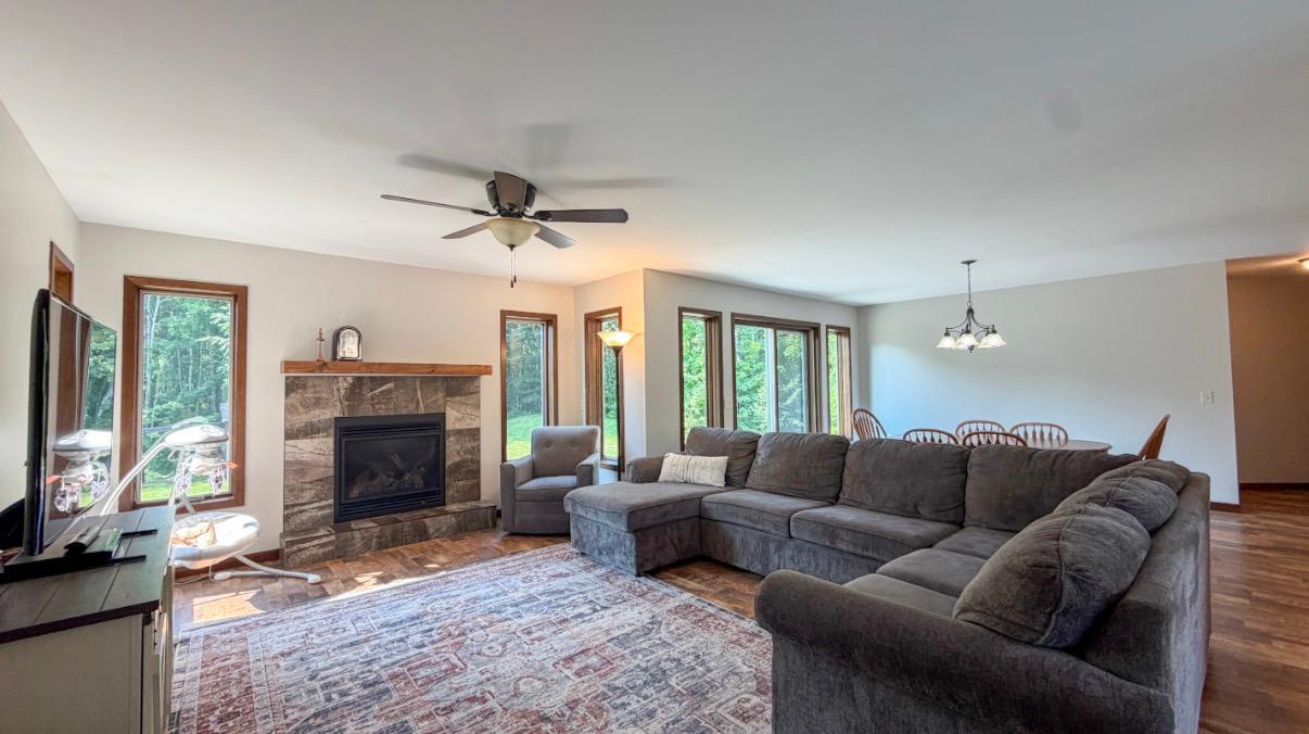 22275 Walkerbrook Drive Property Photo 5