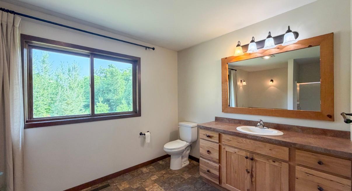 22275 Walkerbrook Drive Property Photo 13