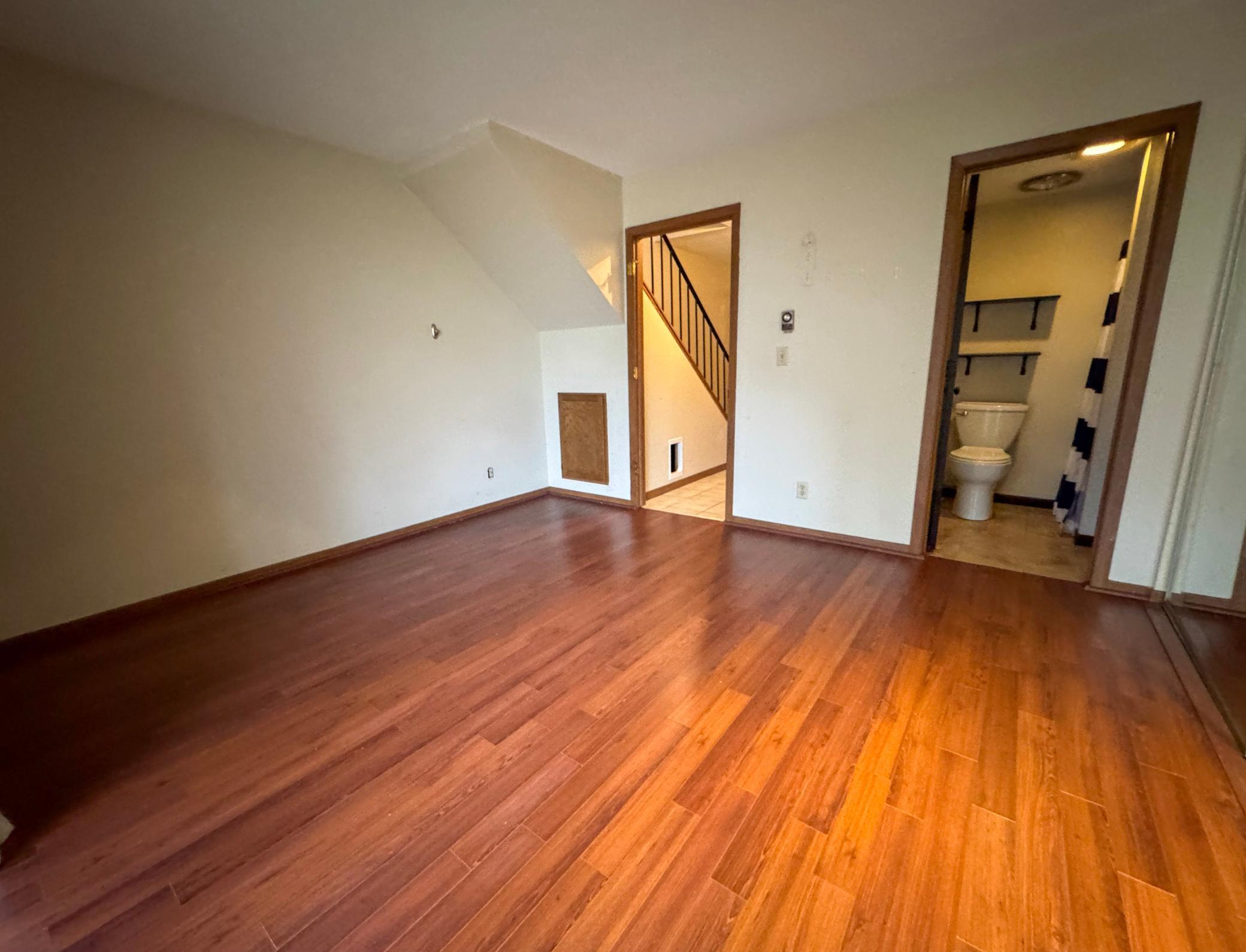 17562 Pond Circle Property Photo 3