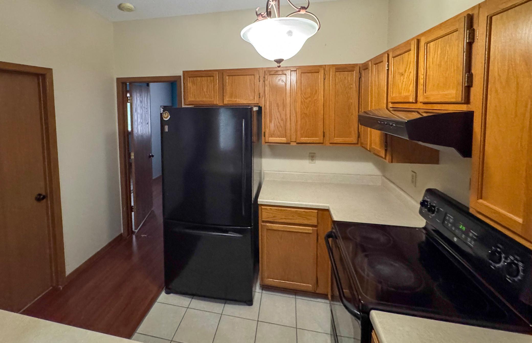 17562 Pond Circle Property Photo 7