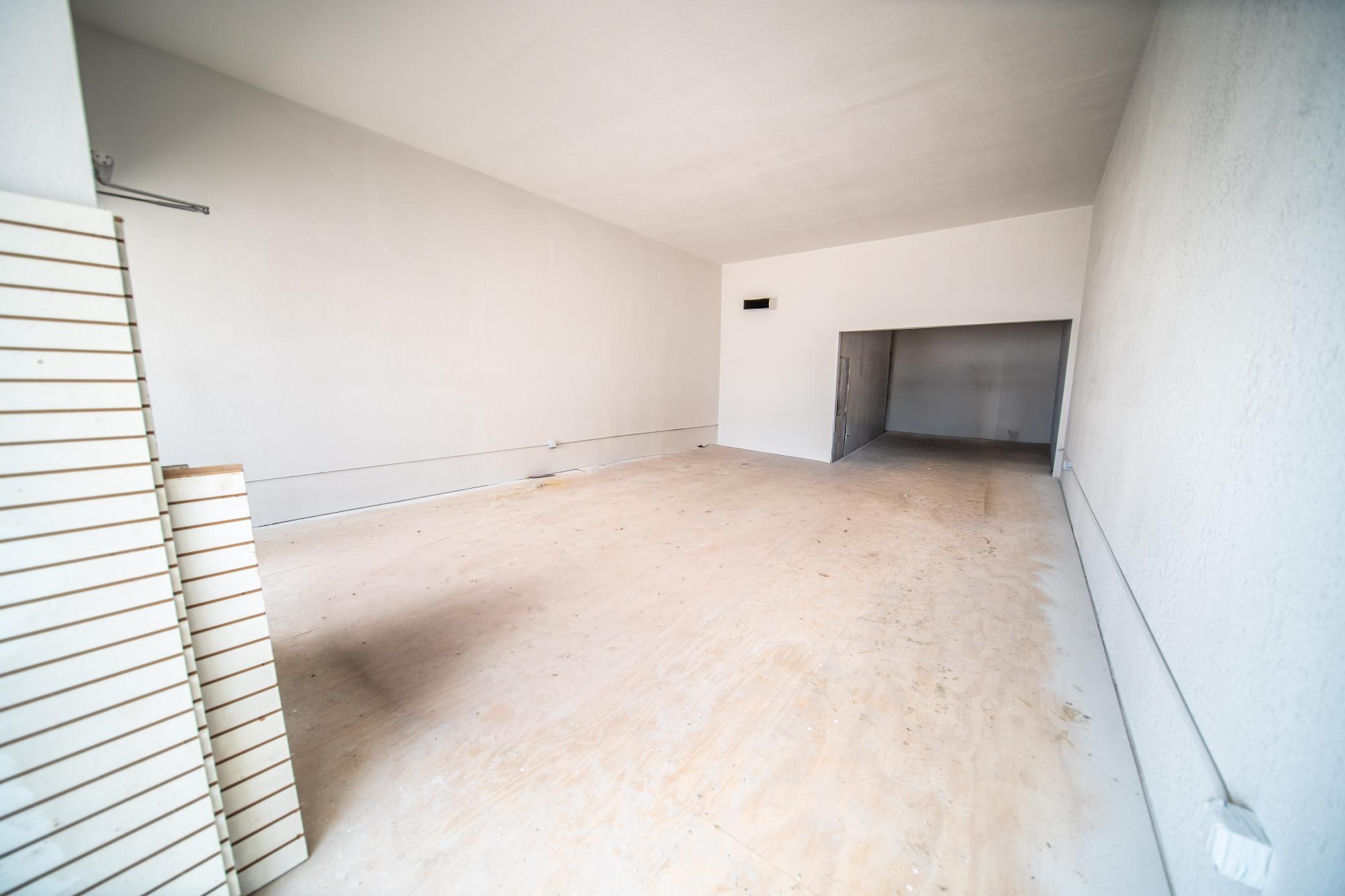 80 E Main Street Property Photo 3