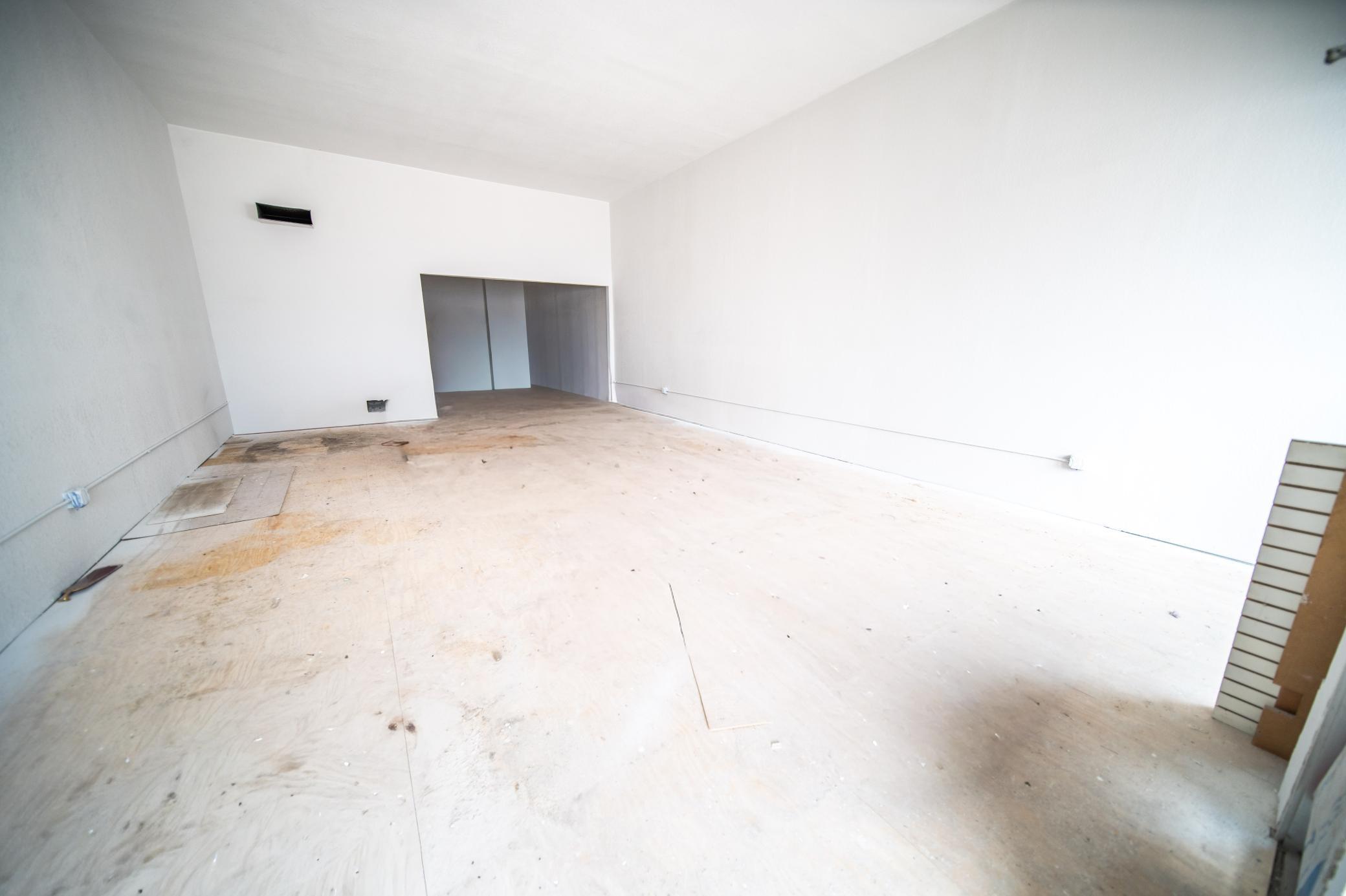 80 E Main Street Property Photo 5