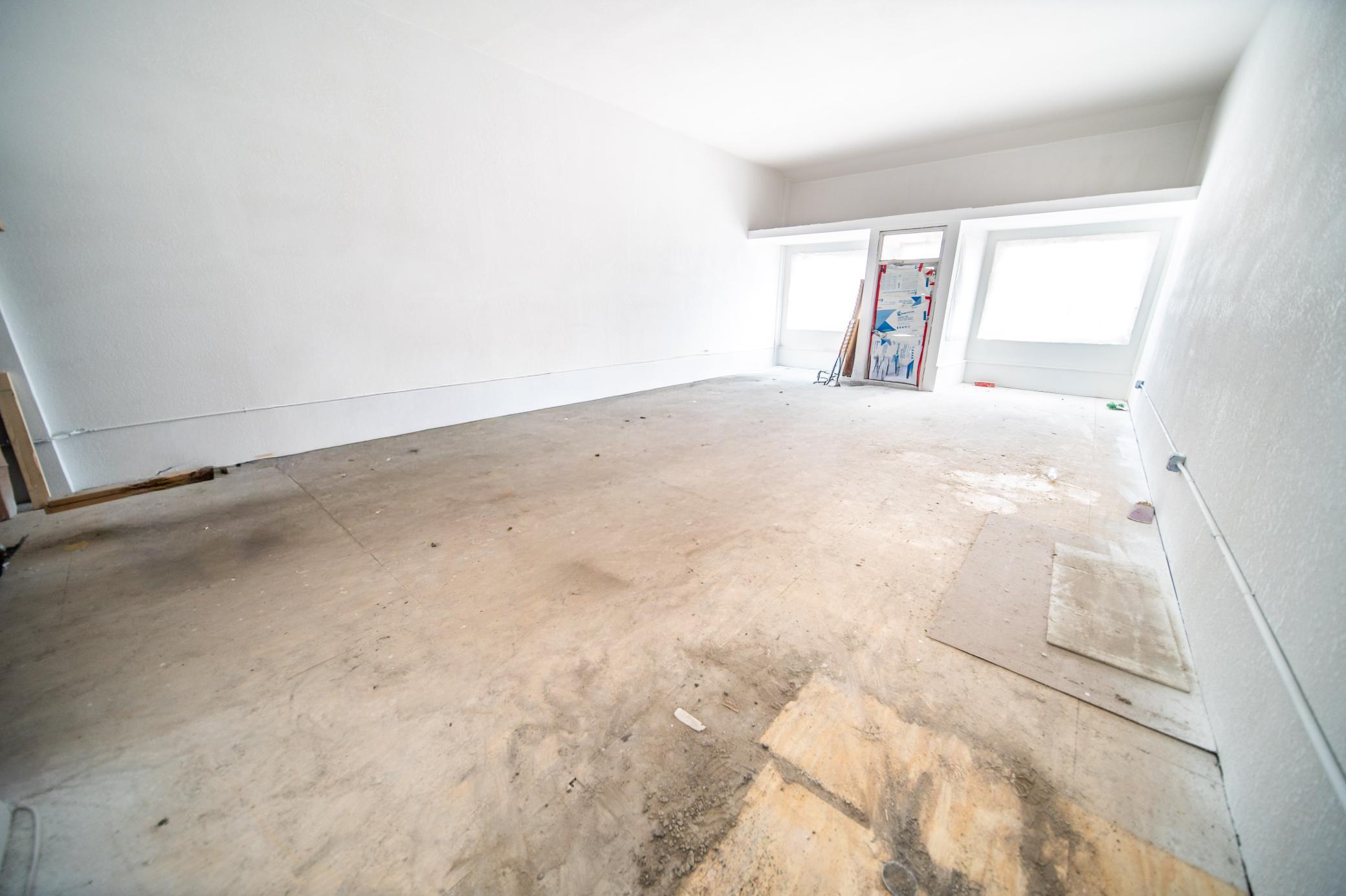 80 E Main Street Property Photo 7