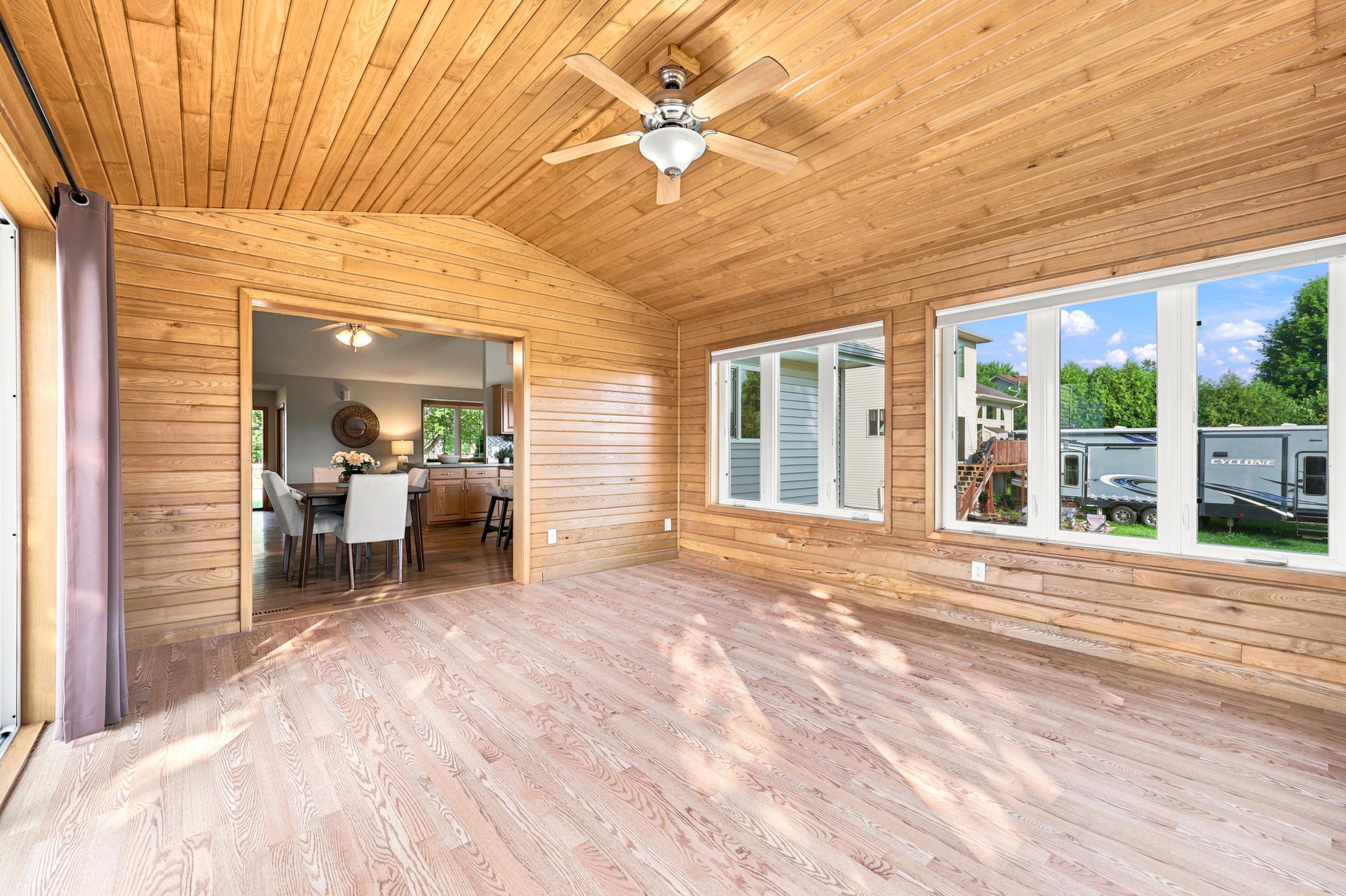 1351 Rolling Oaks Drive Property Photo 14