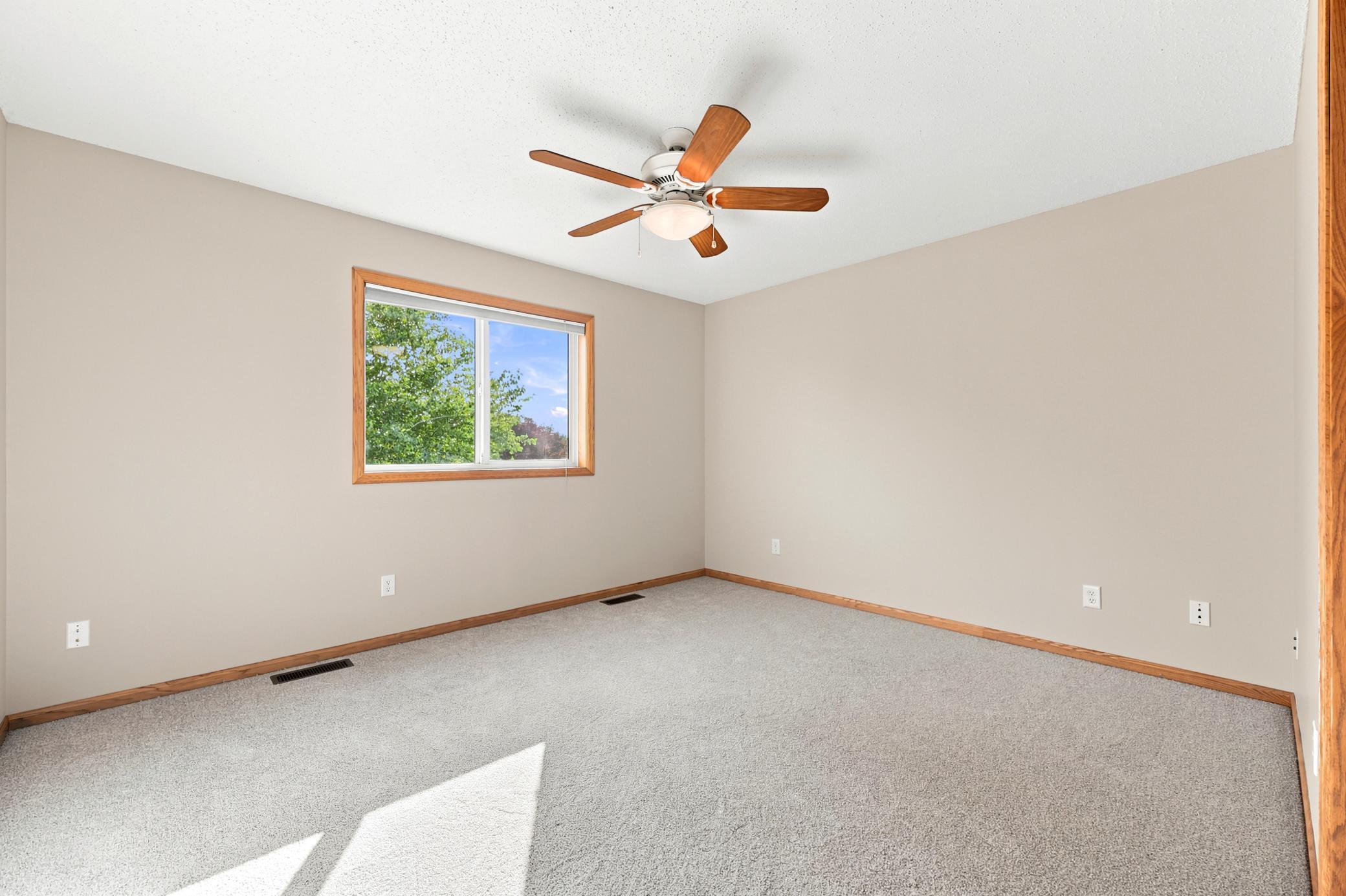 1351 Rolling Oaks Drive Property Photo 19