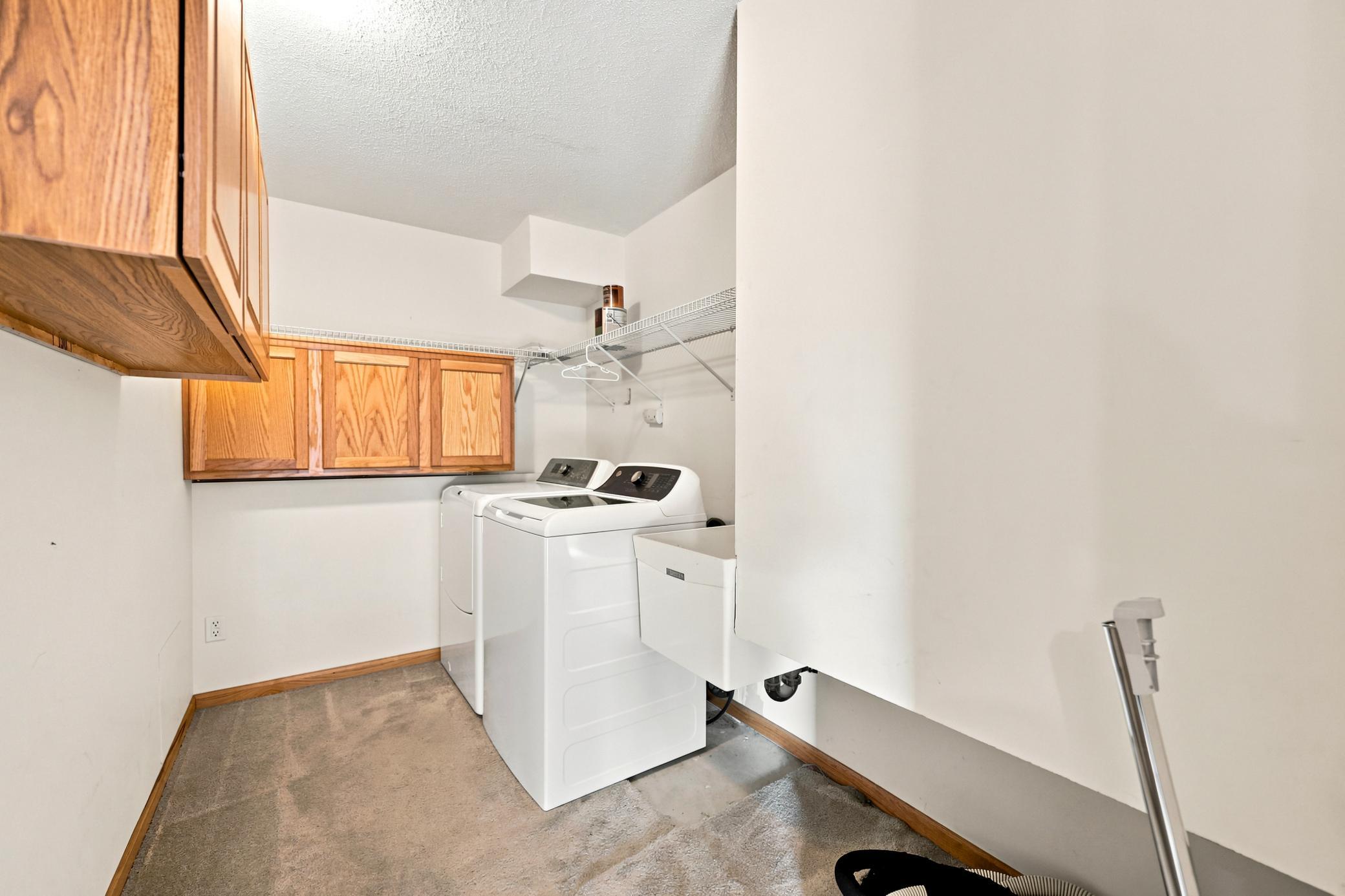 1351 Rolling Oaks Drive Property Photo 26