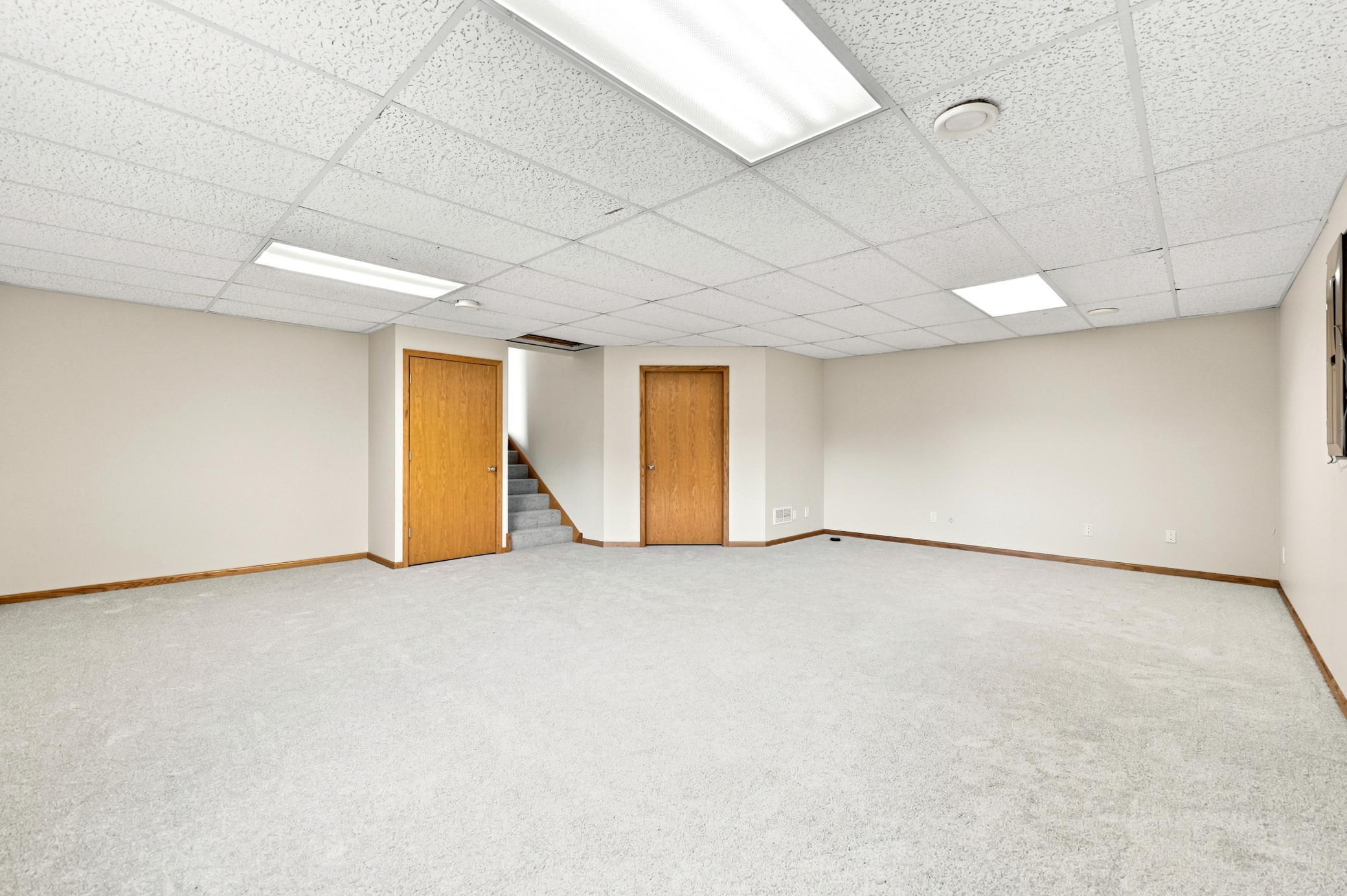 1351 Rolling Oaks Drive Property Photo 27