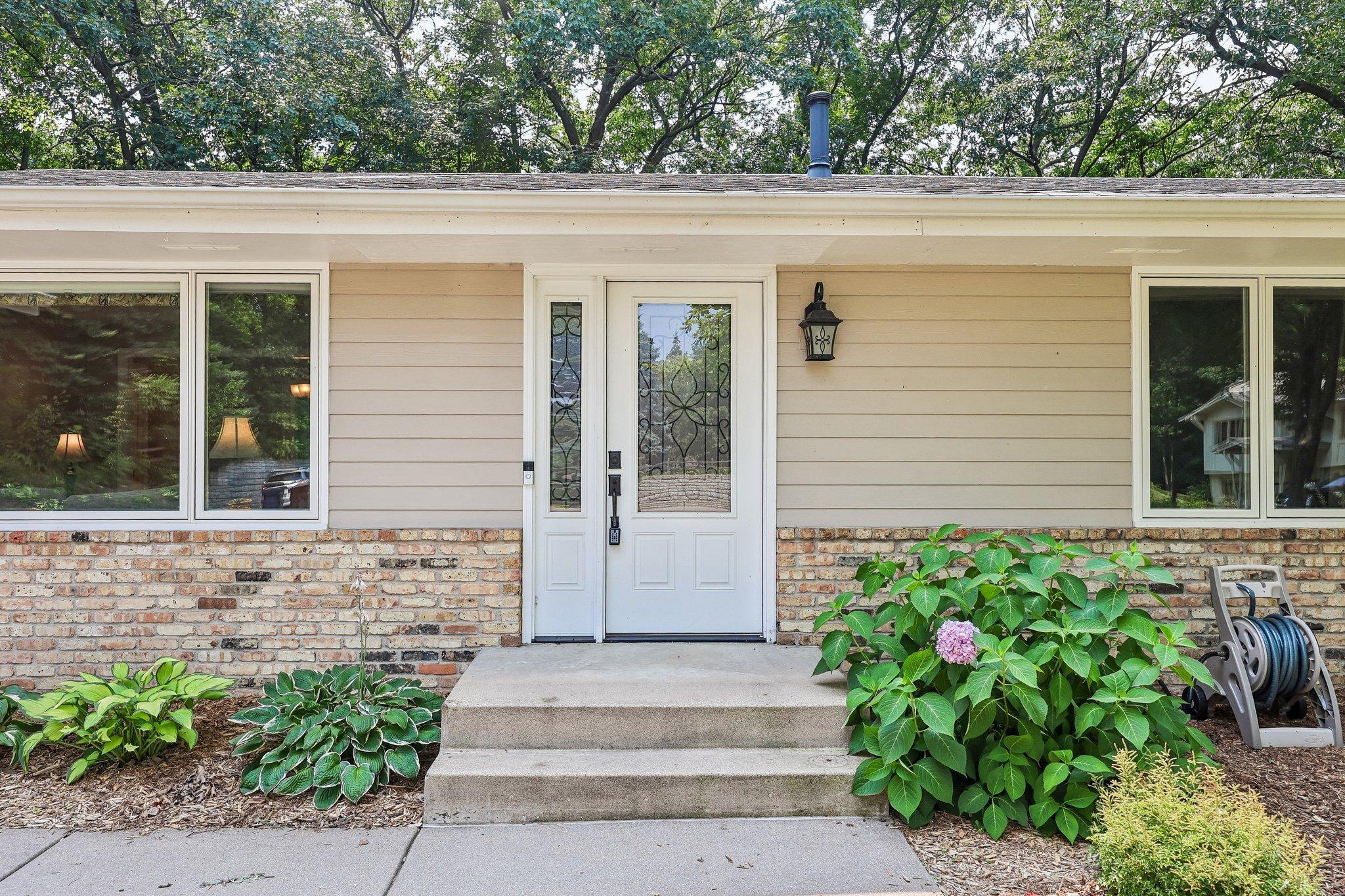 6360 Forest Circle Property Photo 3