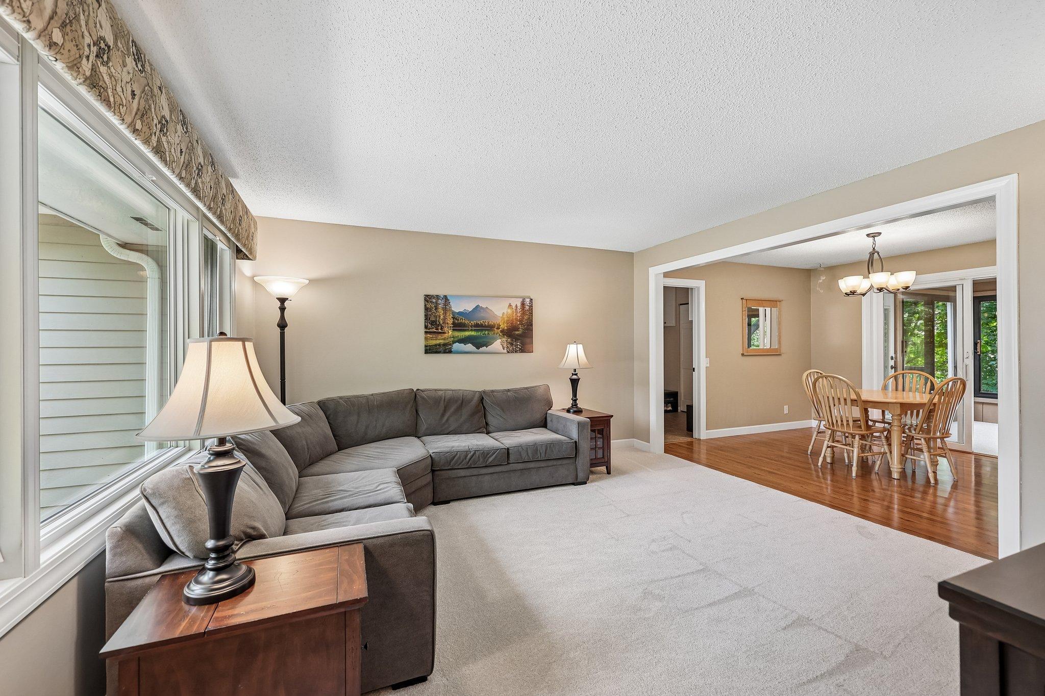 6360 Forest Circle Property Photo 4
