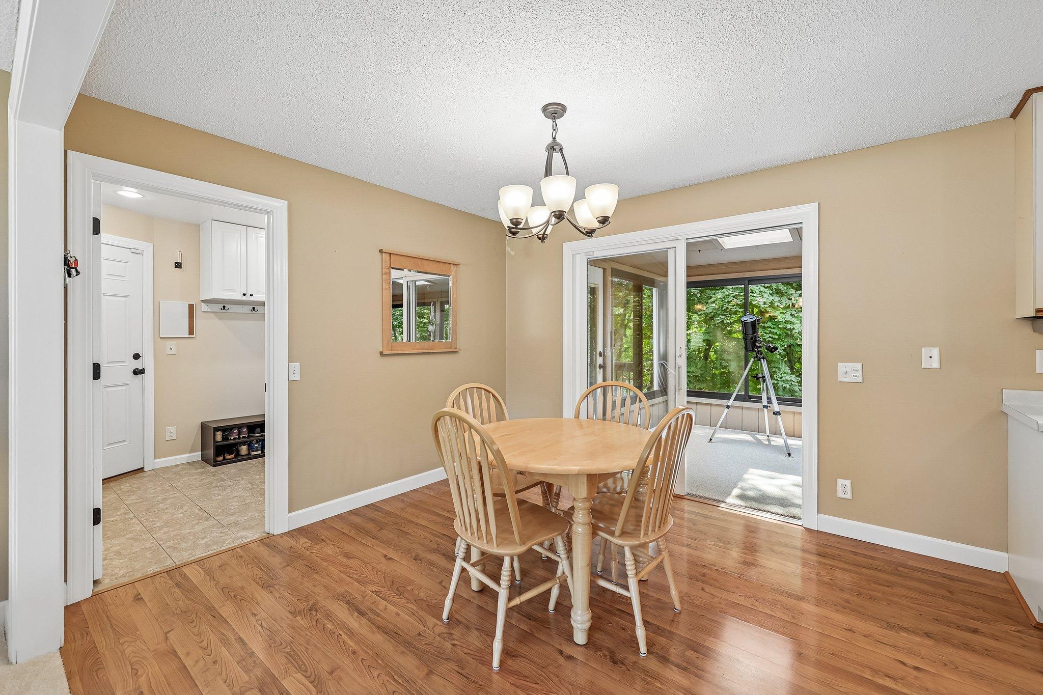6360 Forest Circle Property Photo 7