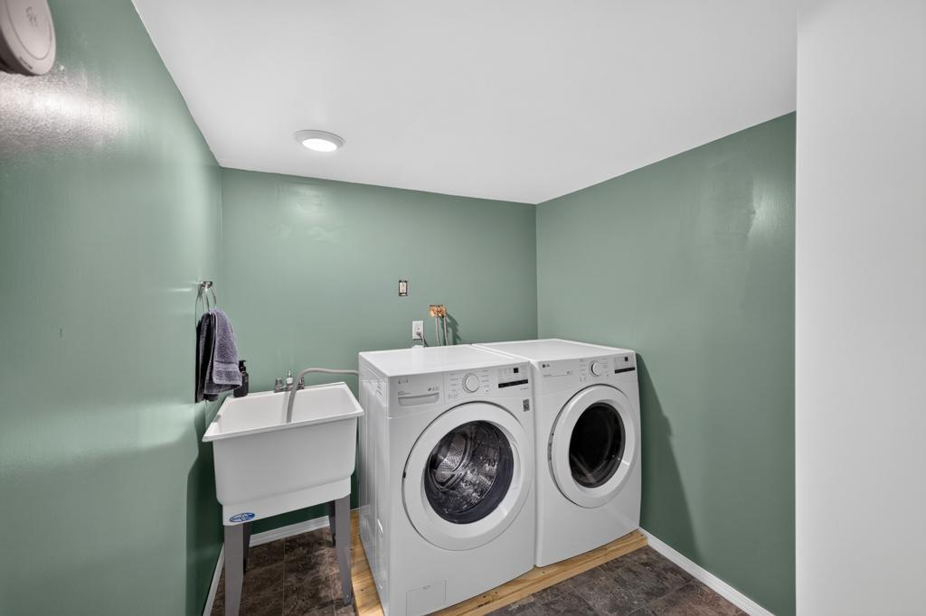130 4th Avenue Nw Property Photo 33