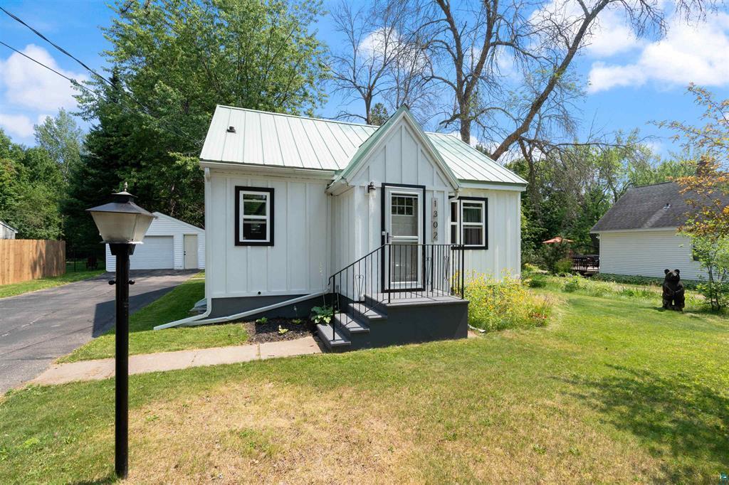 1302 Eklund Avenue Property Photo 1