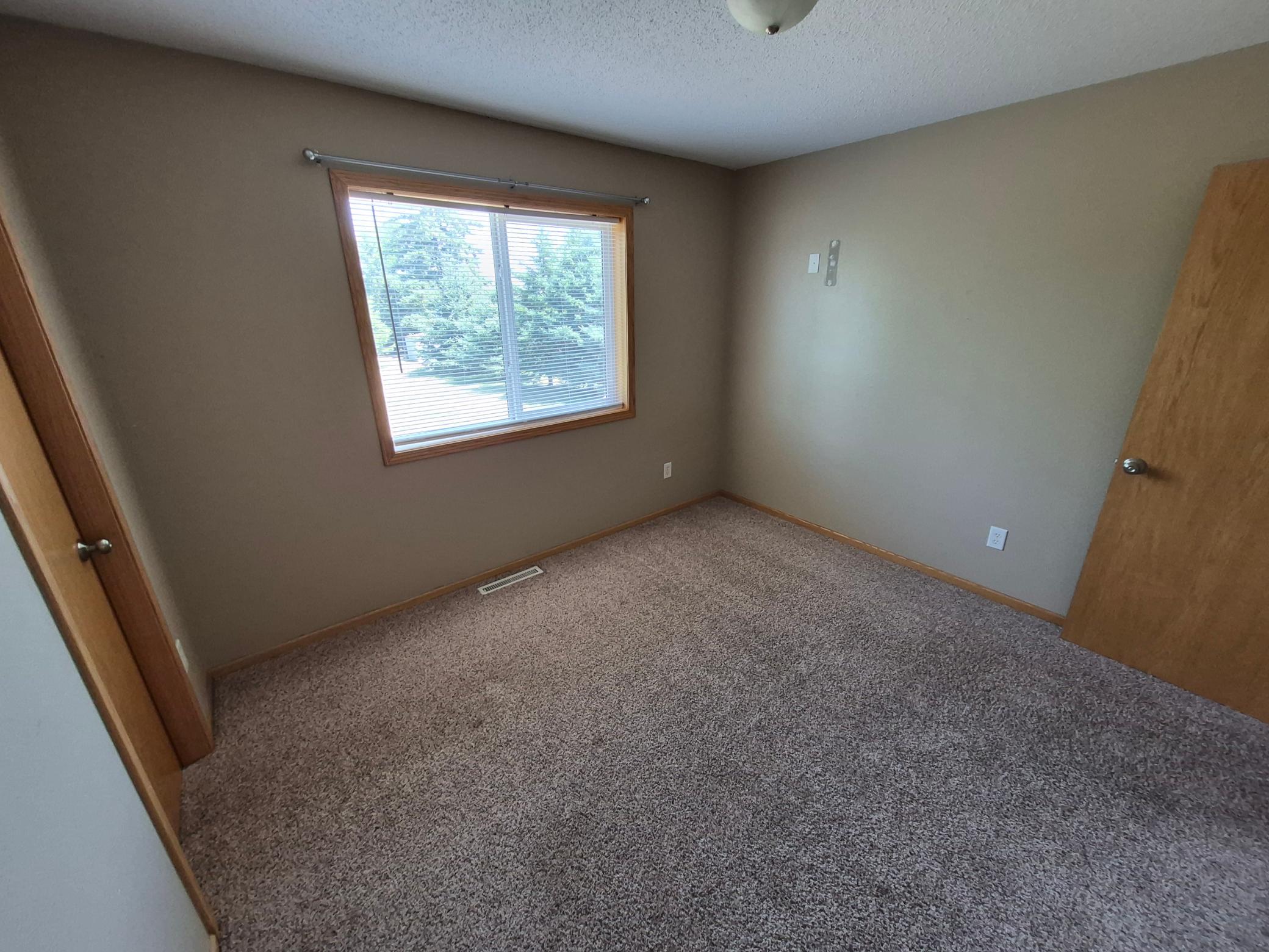 1104 6th Avenue Nw Property Photo 17