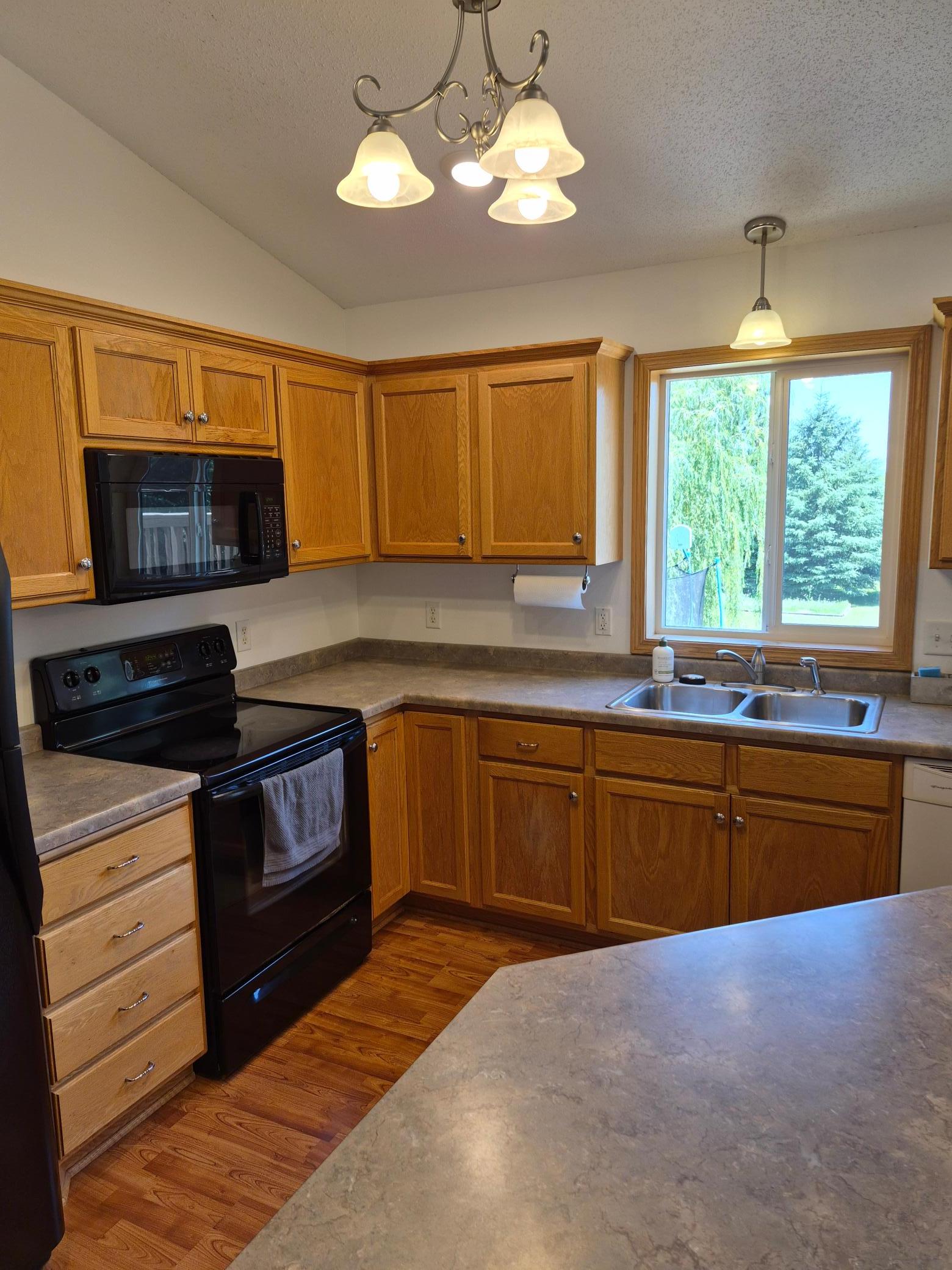 1104 6th Avenue Nw Property Photo 40