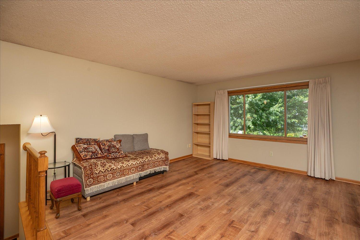 619 Chalet Drive Nw Property Photo 5