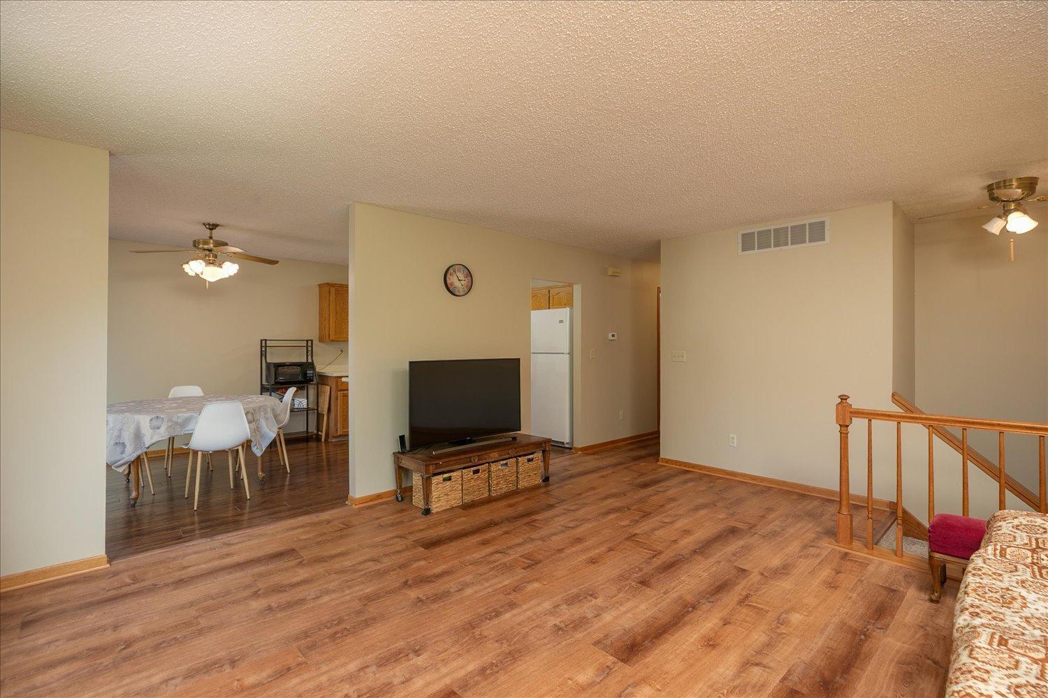 619 Chalet Drive Nw Property Photo 7
