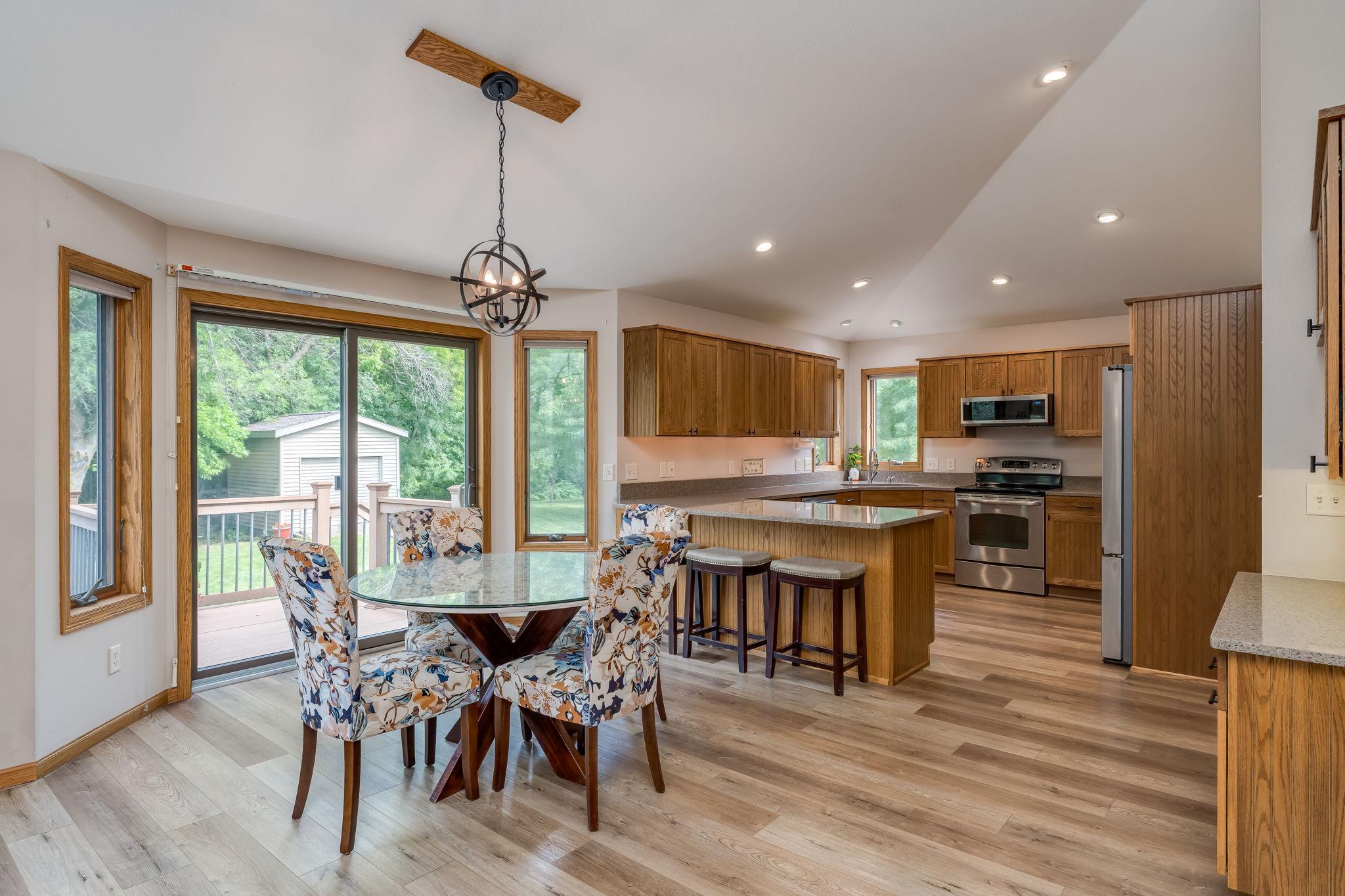 120 Sunburst Circle Property Photo 9