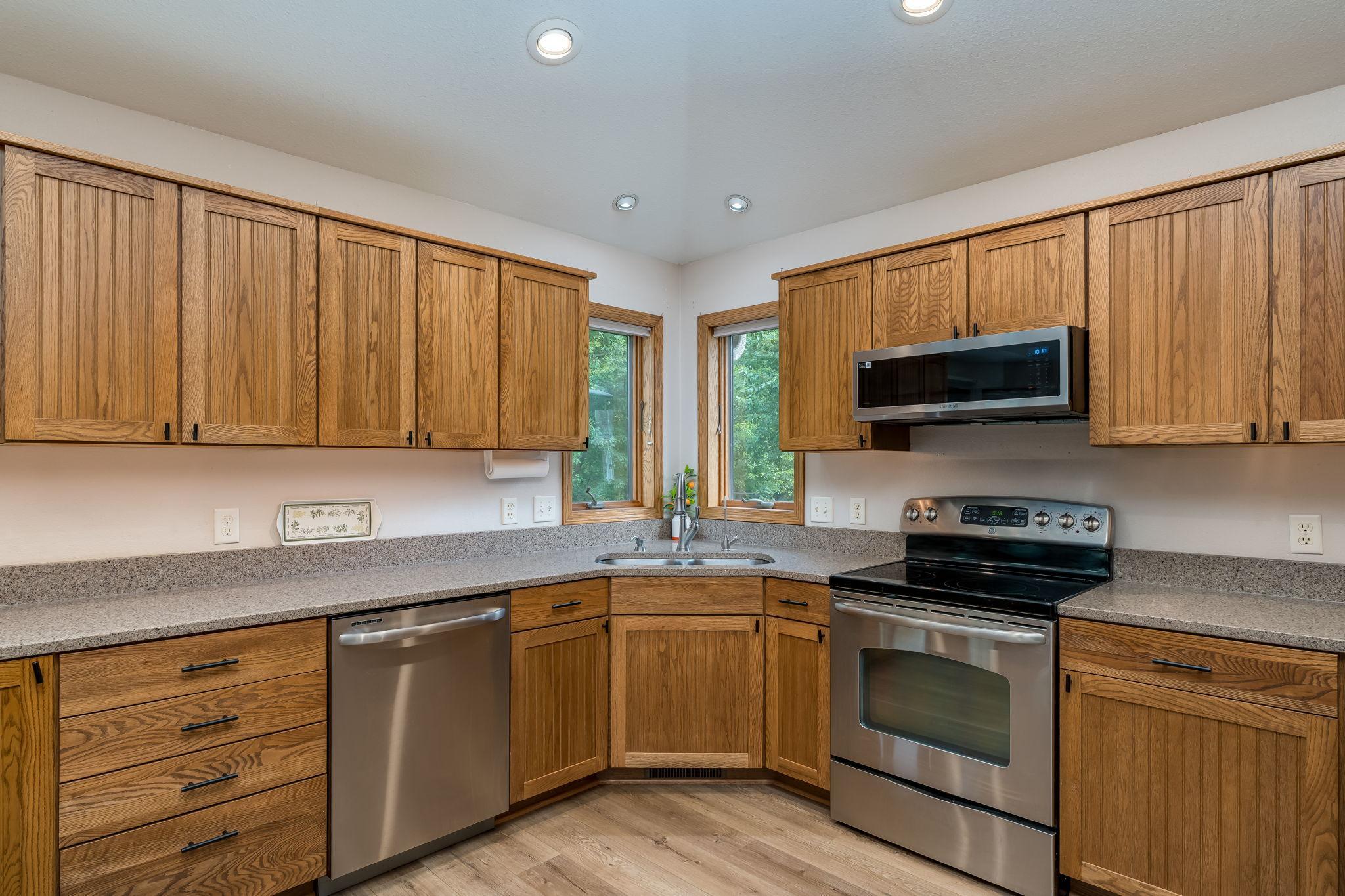 120 Sunburst Circle Property Photo 14