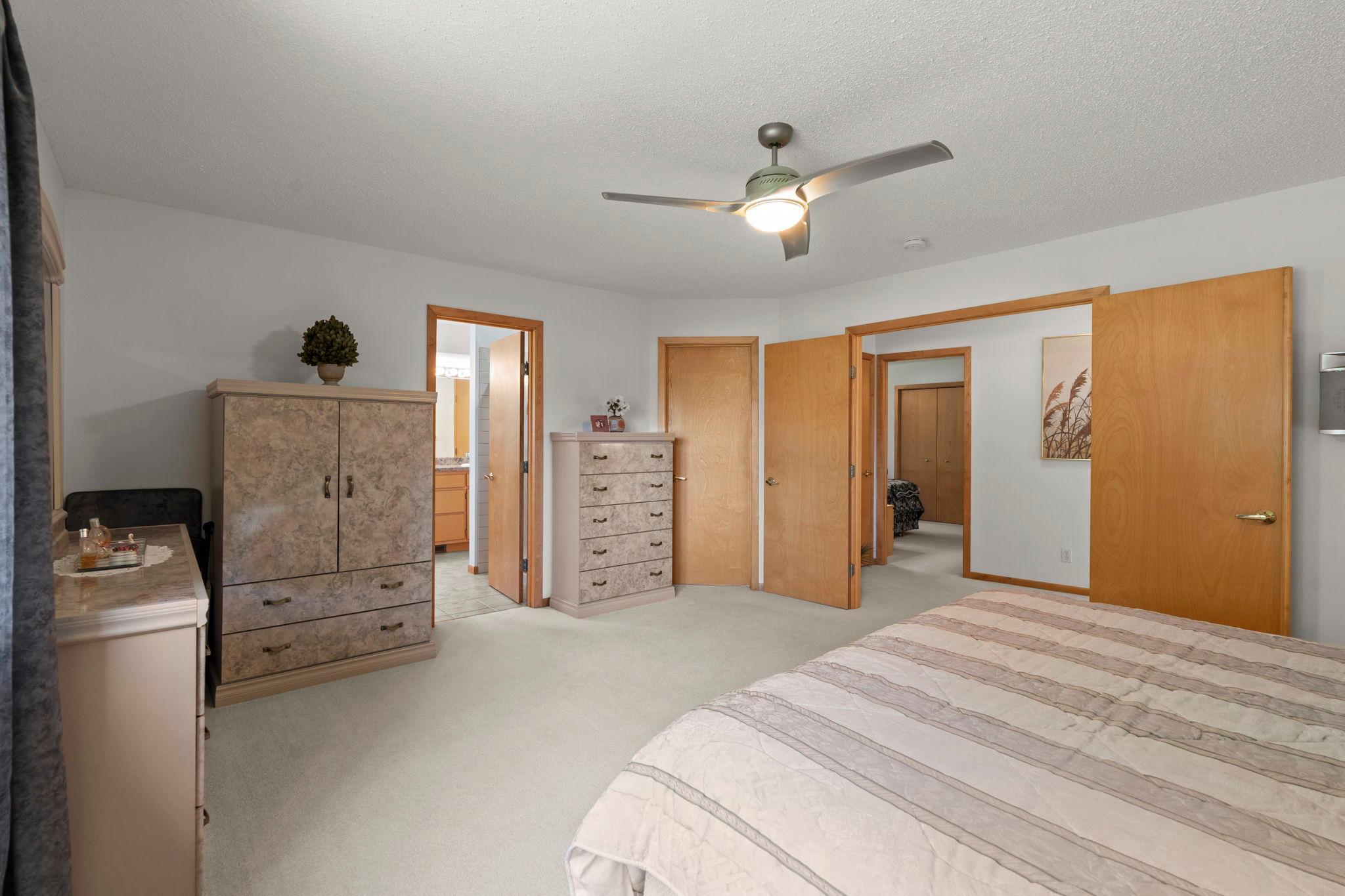 12046 94th Avenue N Property Photo 17