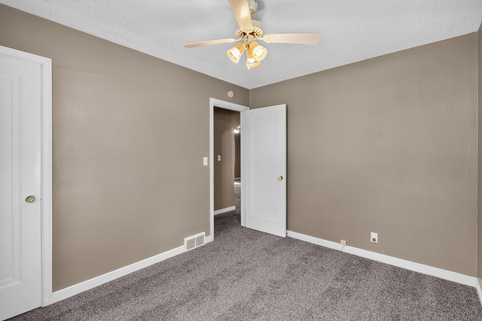 1028 1st Avenue Ne Property Photo 25