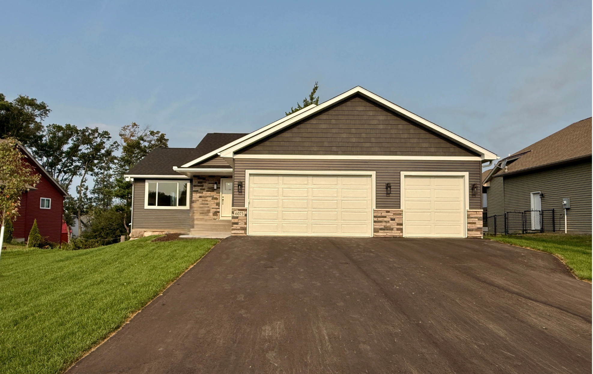 6073 Fuller Circle Property Photo 1