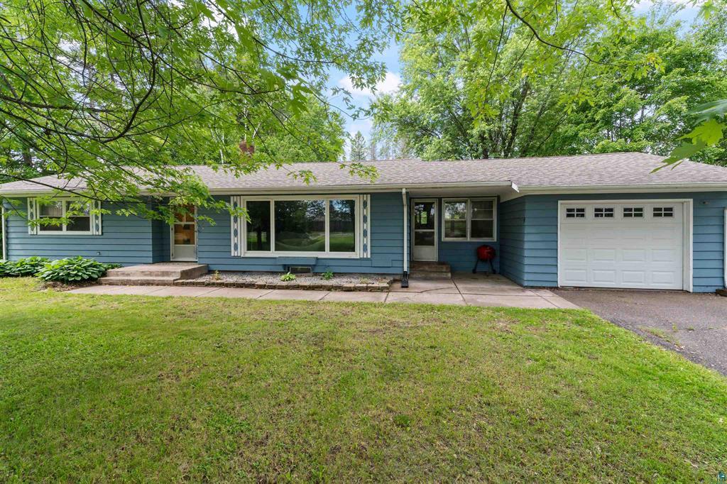 908 Lakeshore Drive Property Photo 1