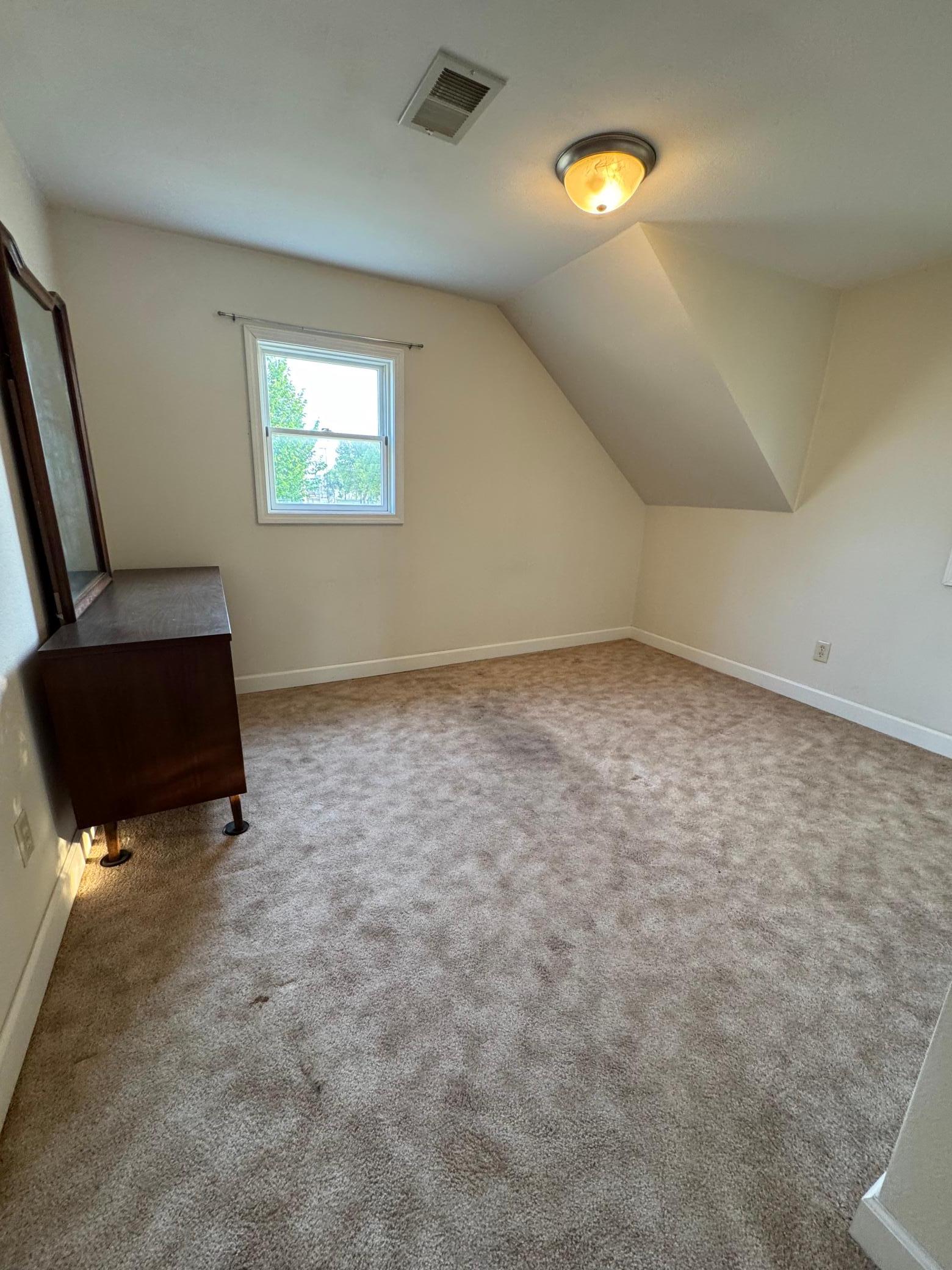 1706 N 4th Avenue Property Photo 9