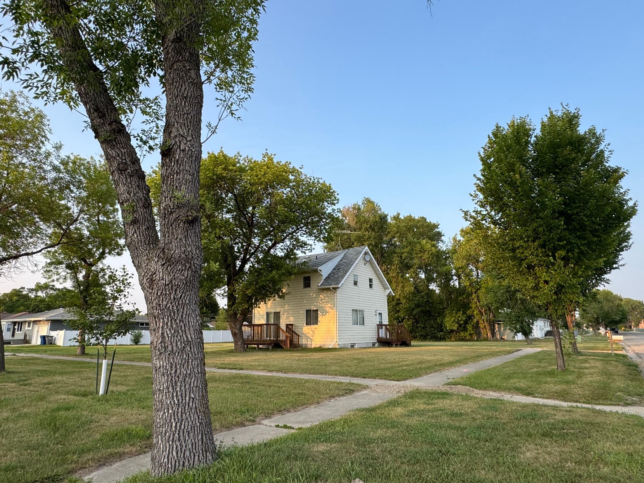 1706 N 4th Avenue Property Photo 19