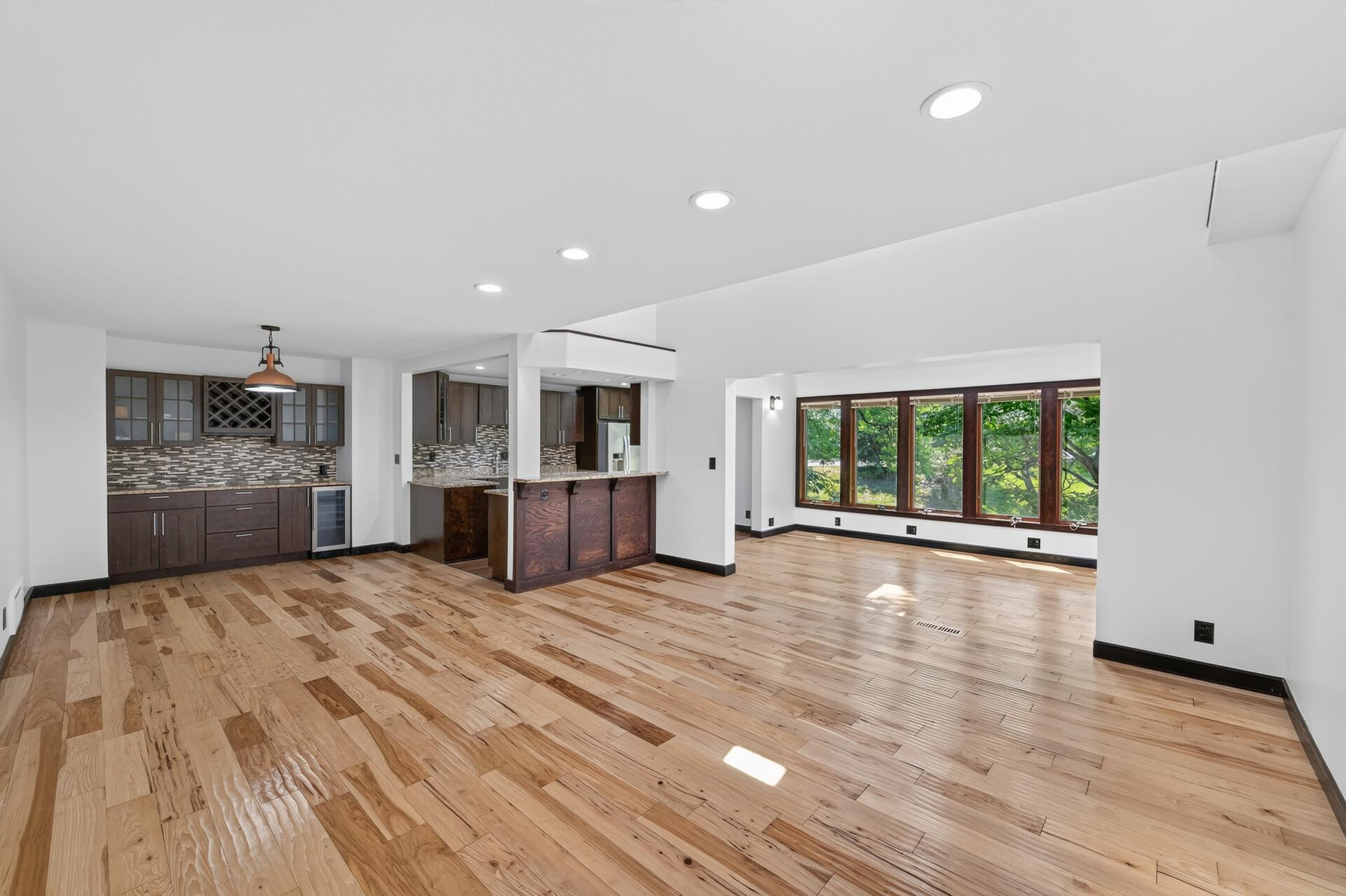 1157 Rose Lane Property Photo 8