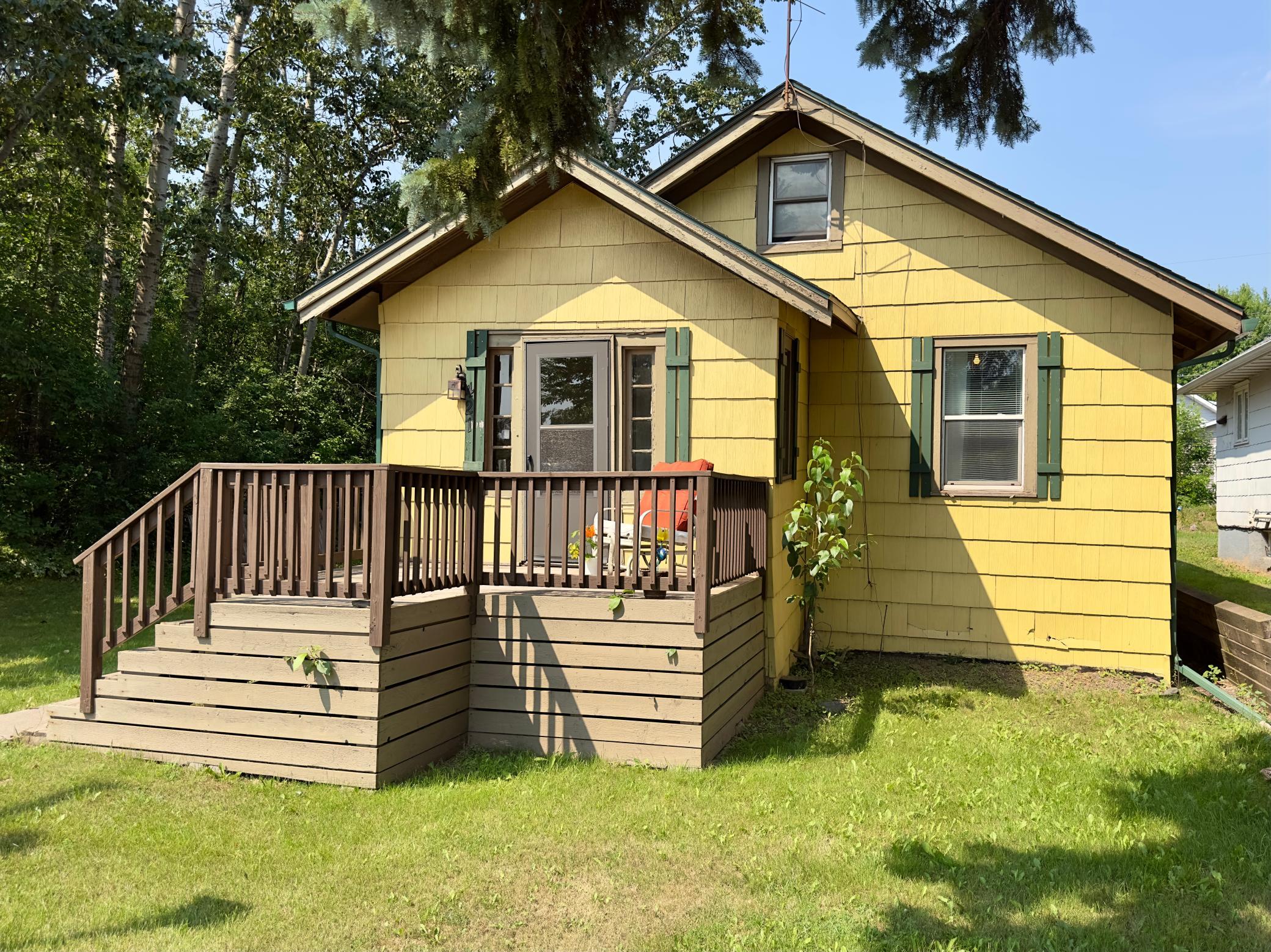 421 S 69th Avenue W Property Photo 1