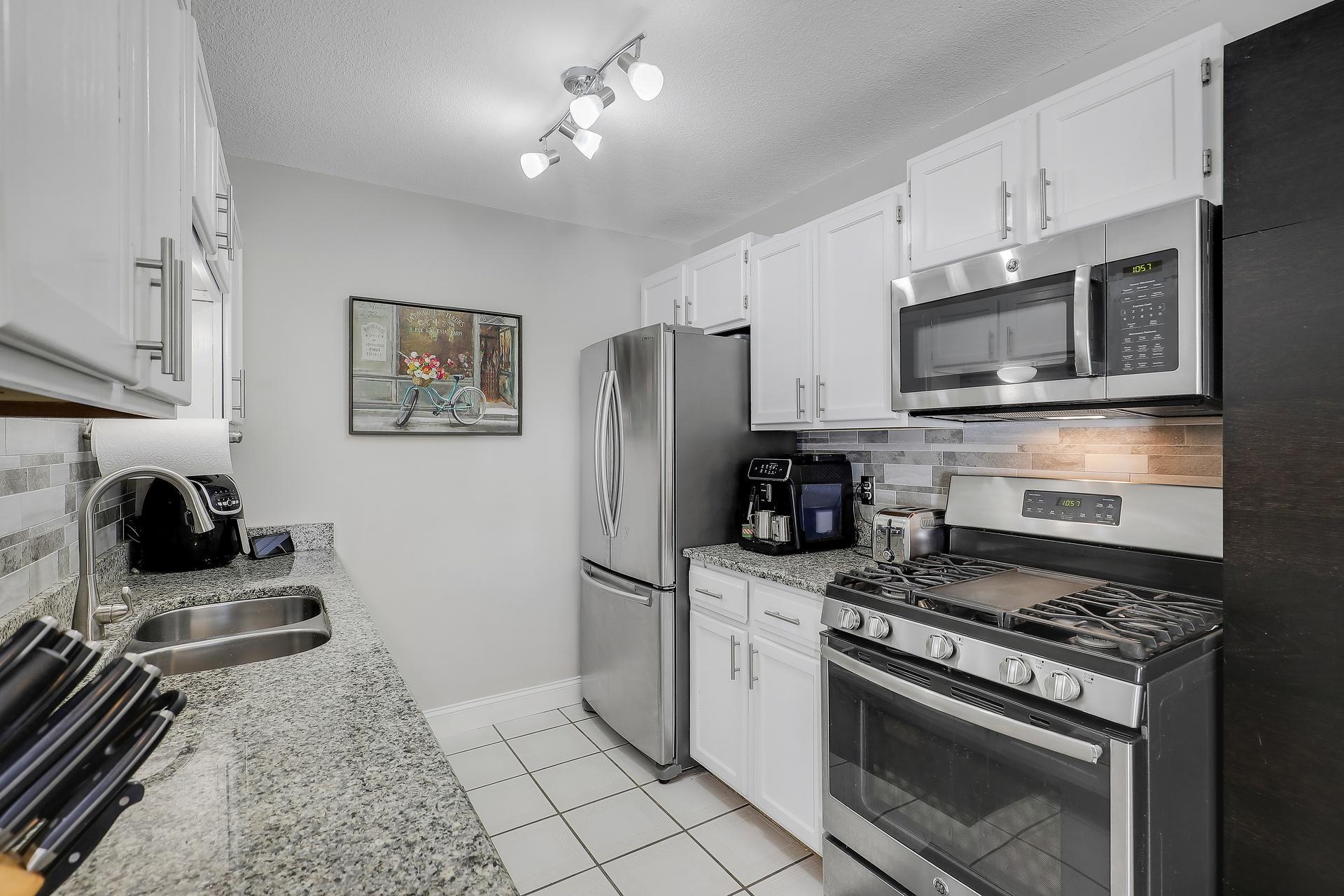 3221 Valley Ridge Drive Property Photo 9