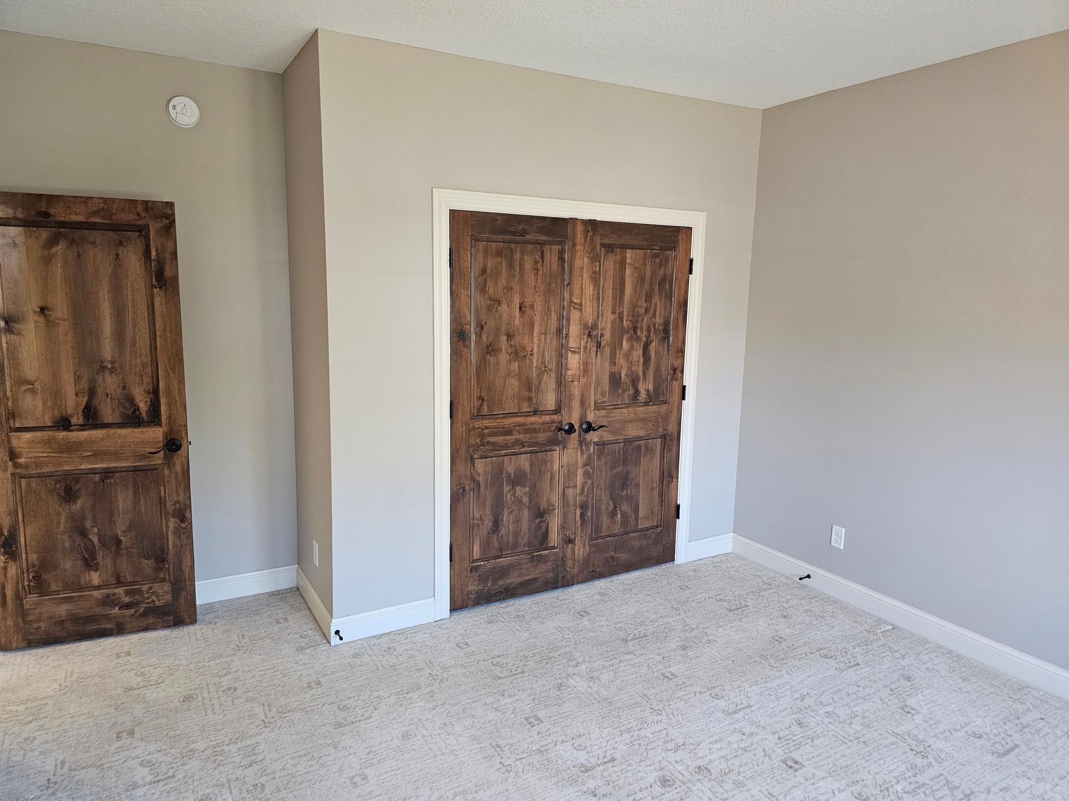5450 Archer Lane N Property Photo 33