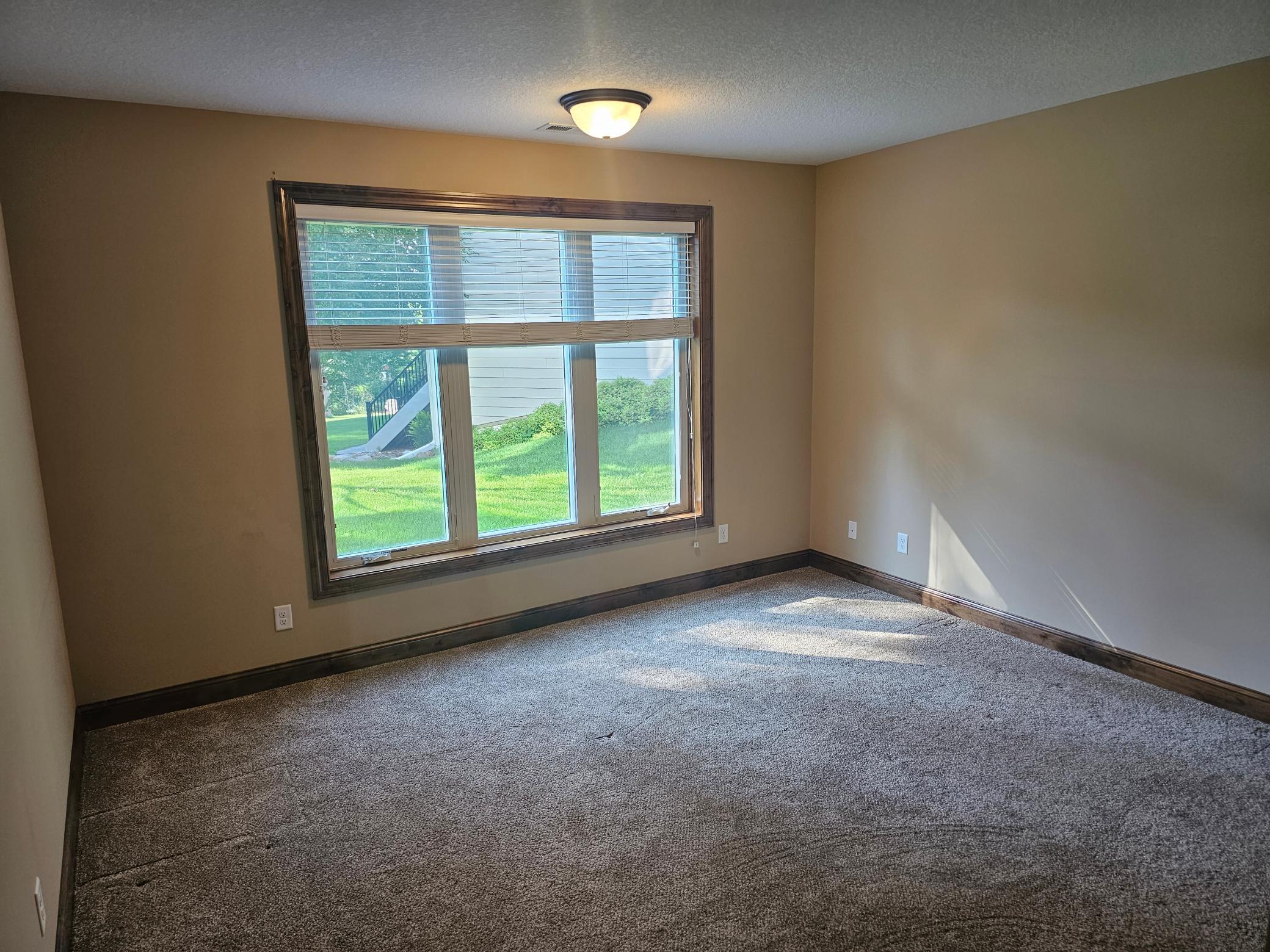 5450 Archer Lane N Property Photo 42