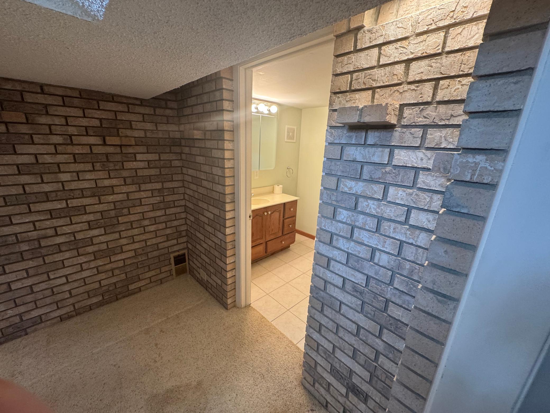 6073 Yukon Avenue N Property Photo 39