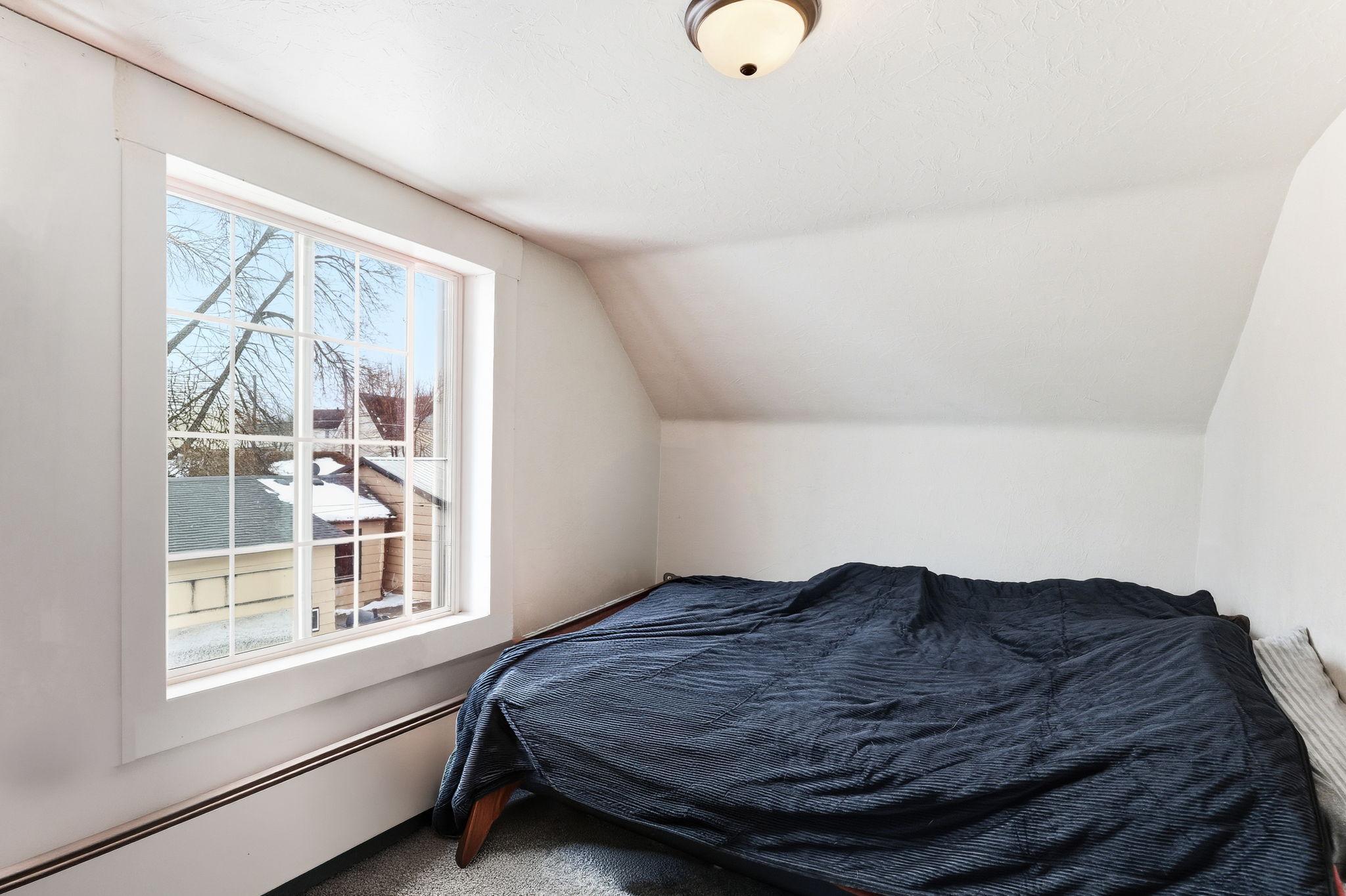 151 3rd Avenue Property Photo 8