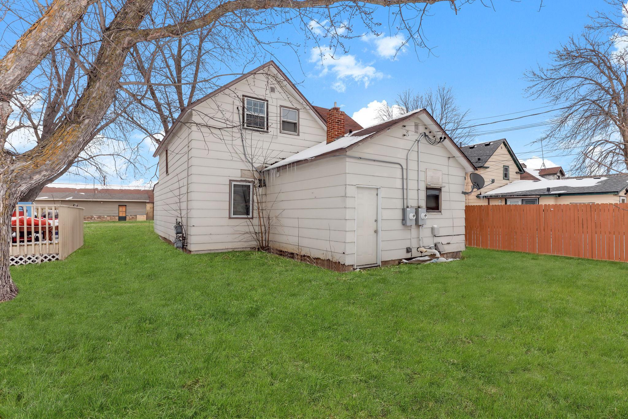 151 3rd Avenue Property Photo 23