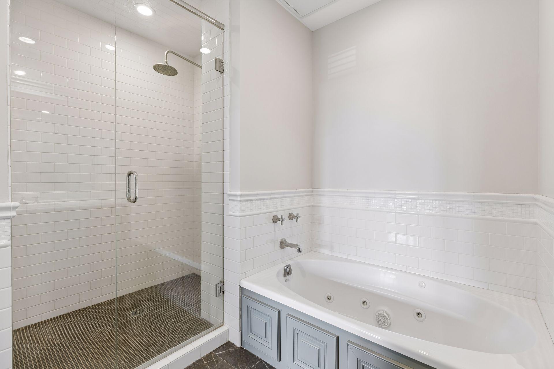 4201 Sunset Drive N104 Property Photo 22