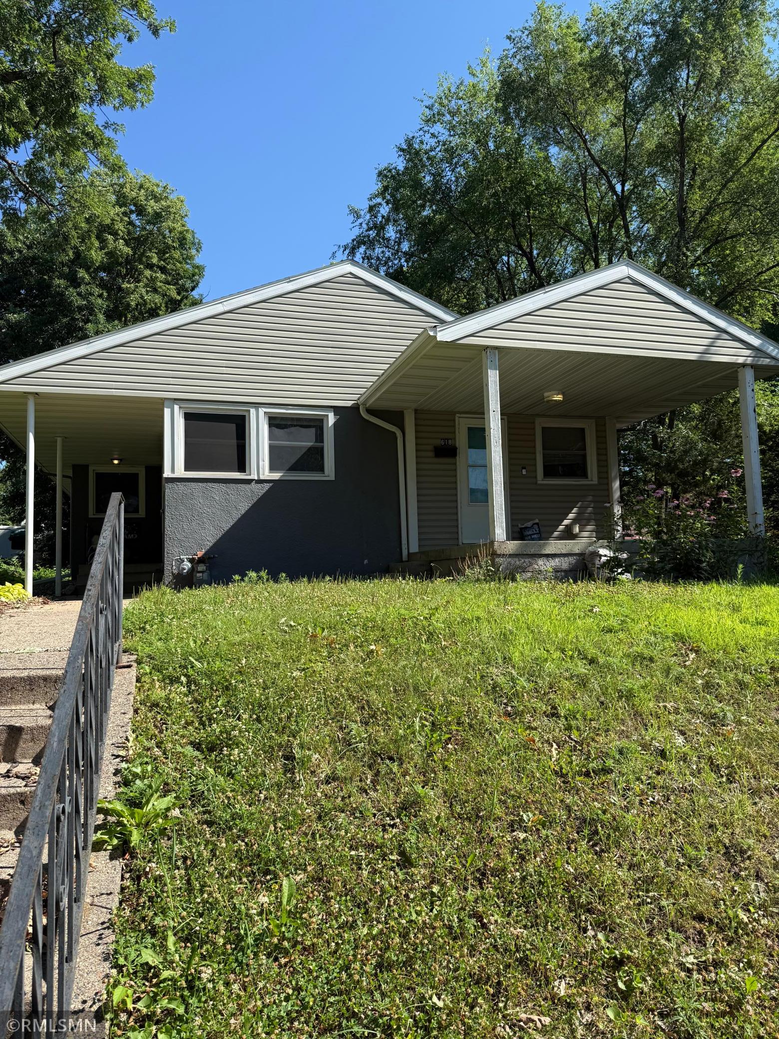 618 29th Avenue N Property Photo 2