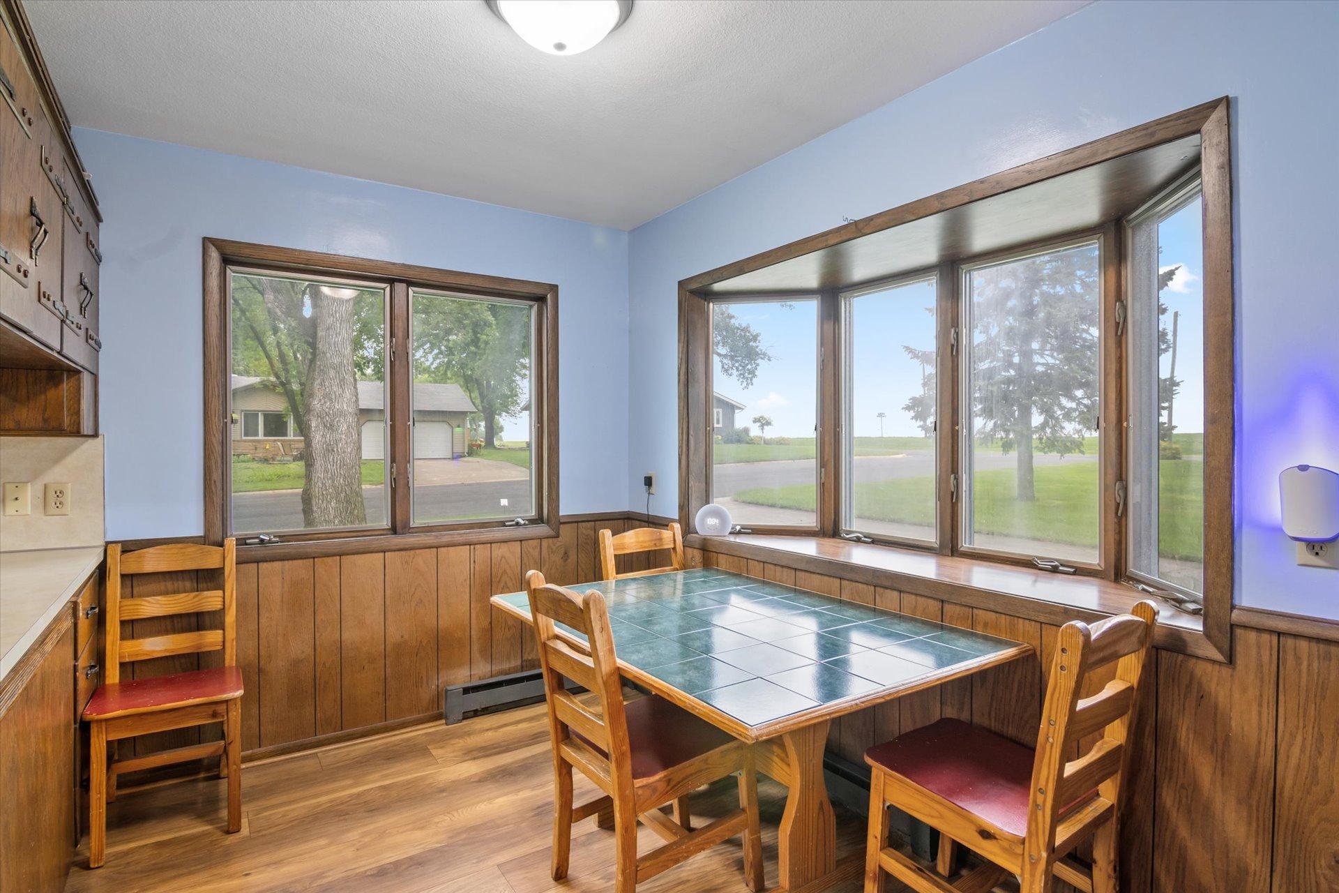 280 Colfax Avenue Ne Property Photo 8