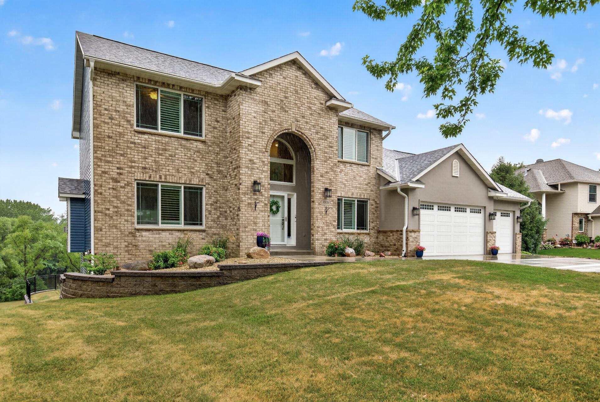 8939 Heatherton Ridge Drive Property Photo 1