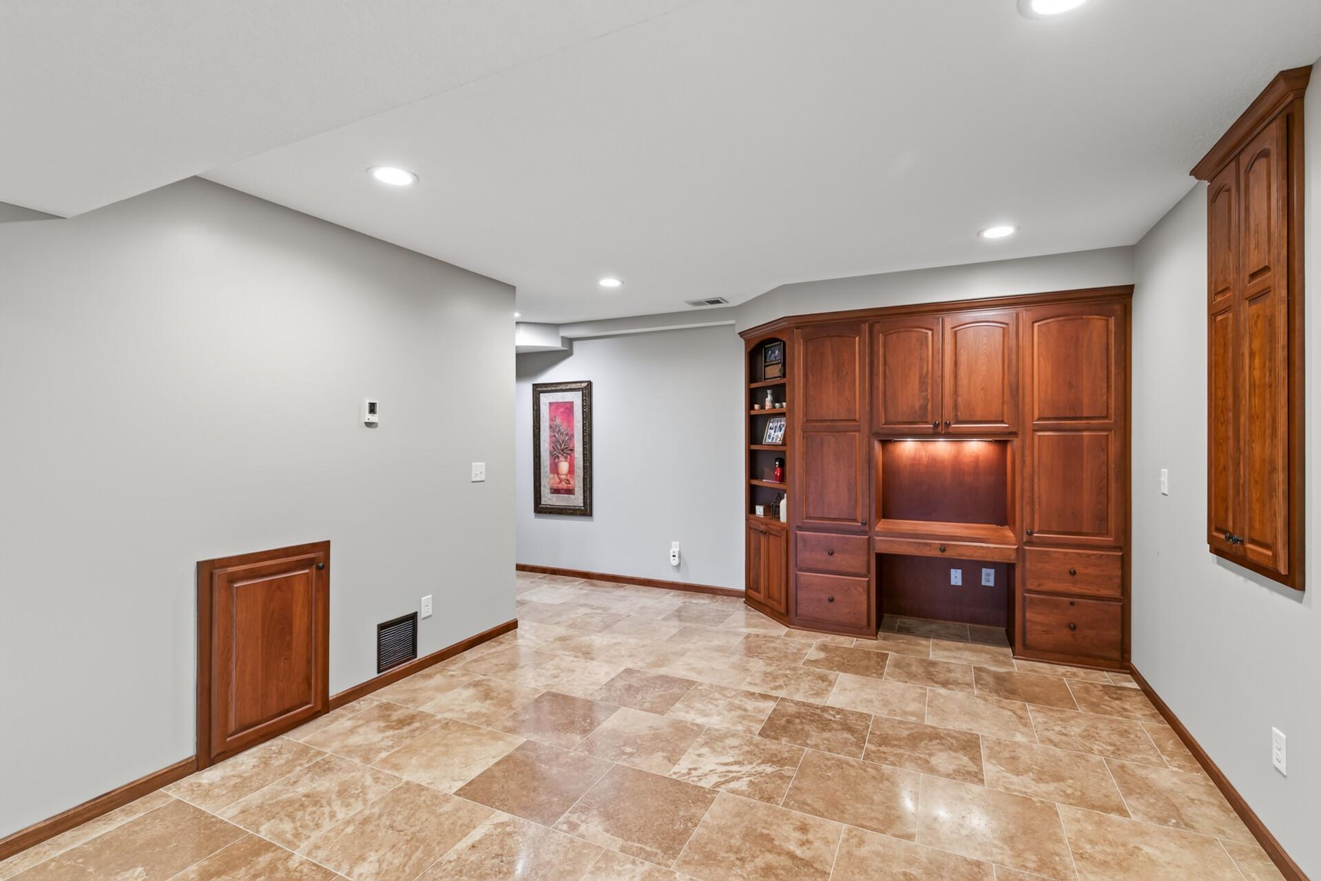 8939 Heatherton Ridge Drive Property Photo 29