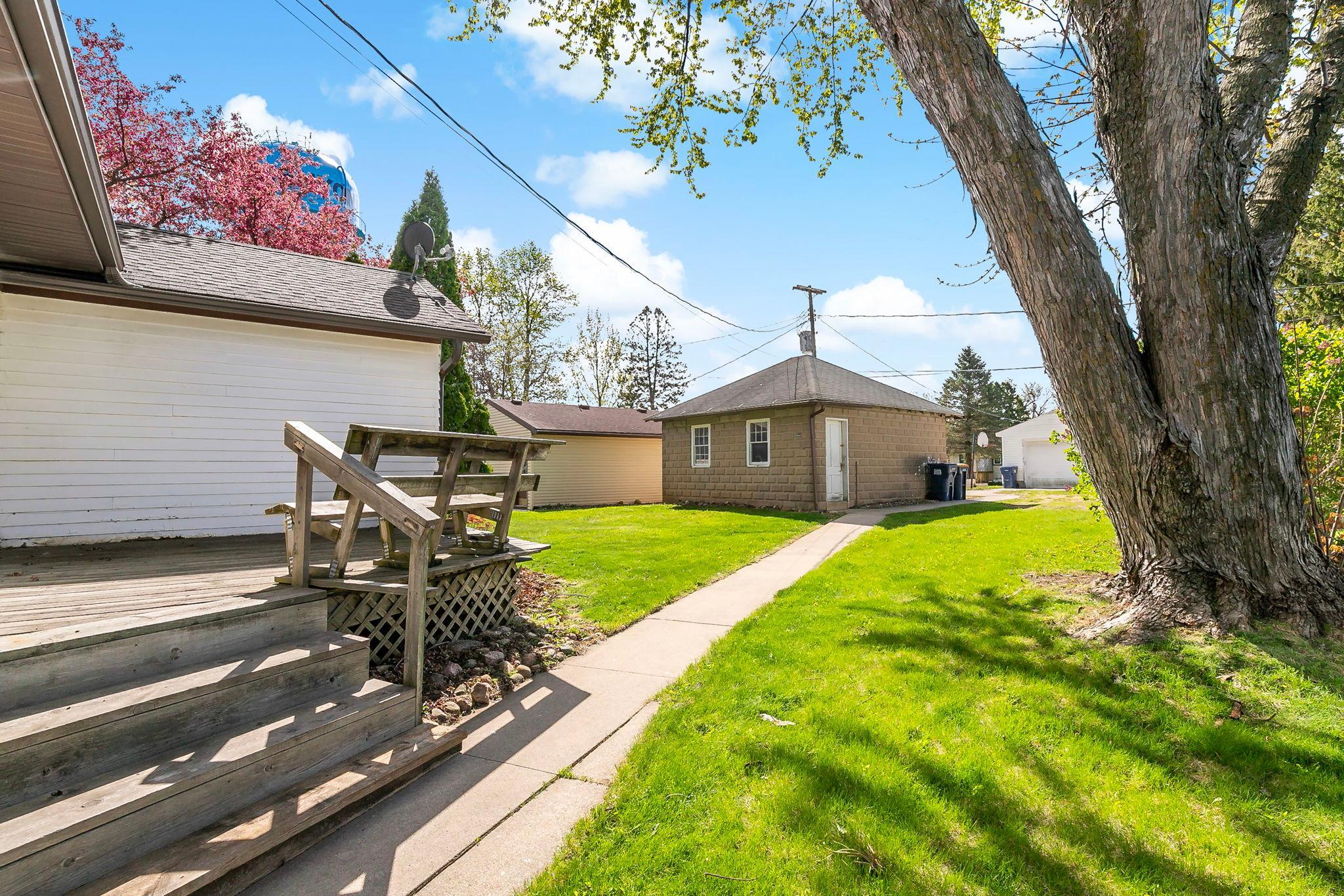 615 7th Street Property Photo 35