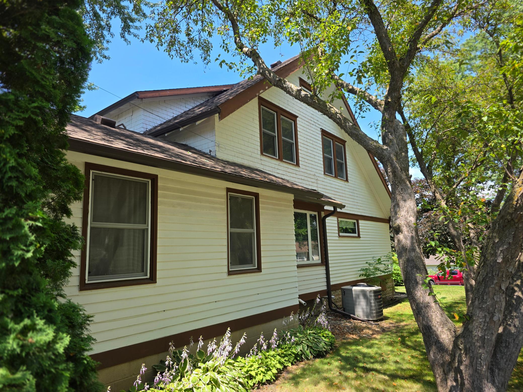 615 7th Street Property Photo 37