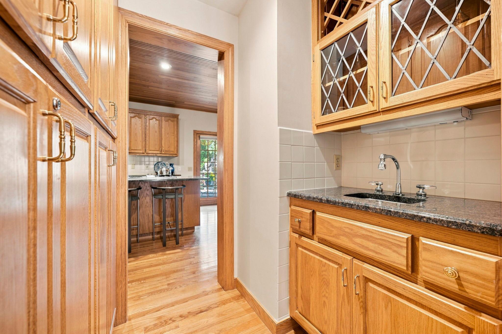 13575 Harwell Path Property Photo 9