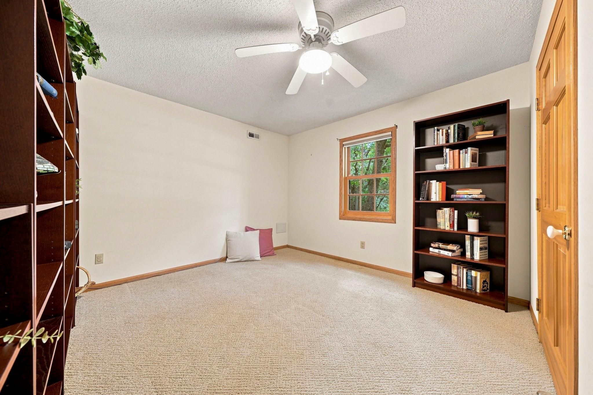 13575 Harwell Path Property Photo 34